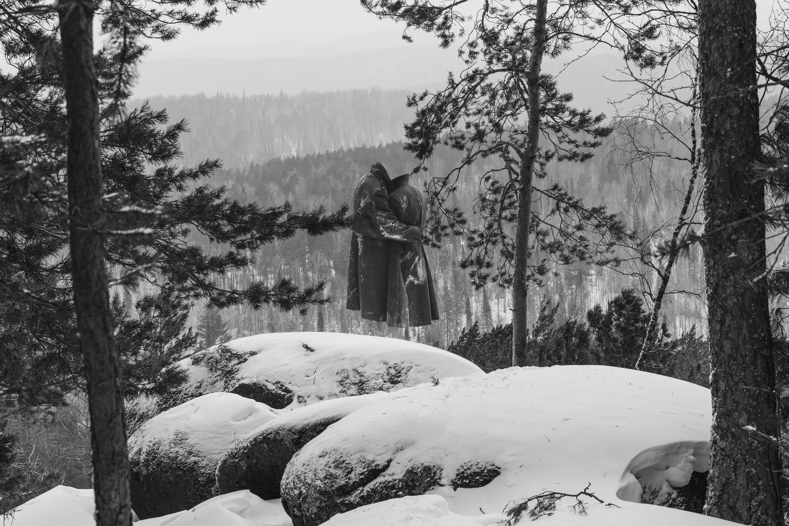 Край причудливых скал. Элина Гусарова