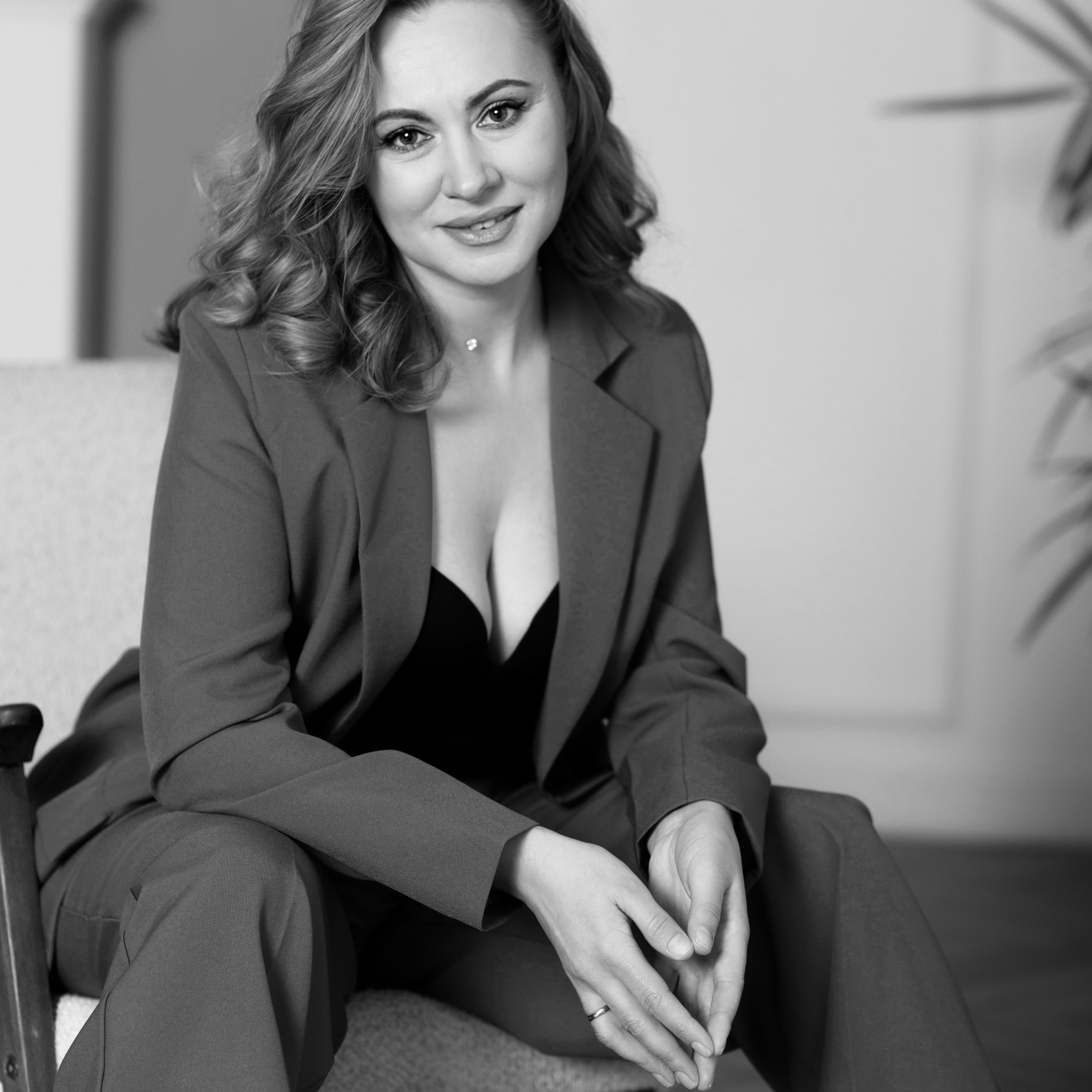 Истории и серии кадров. Фотограф-психолог для женщин 35+|Елена Ляхта |Оренбург | Санкт-Петербург