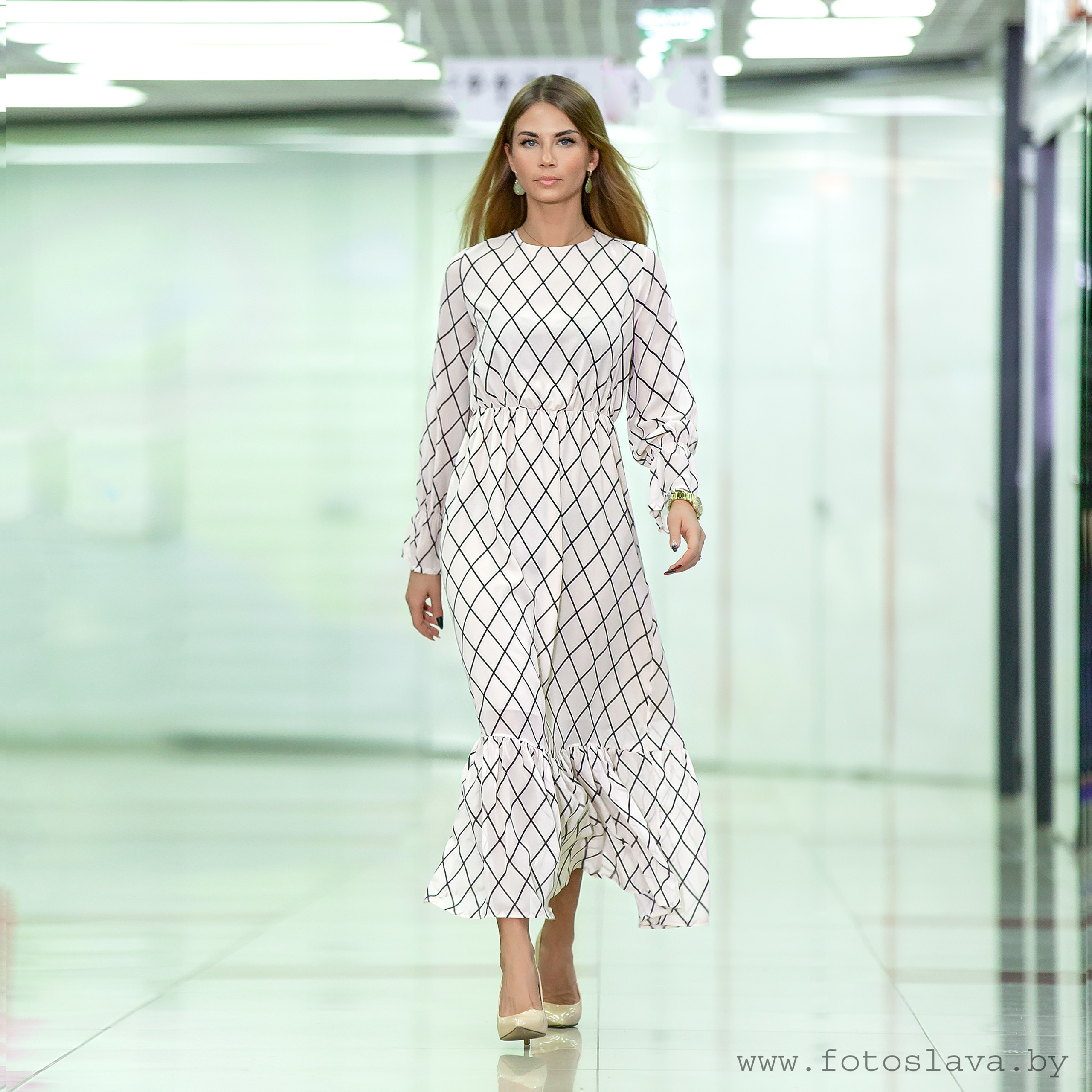 Рекламная фотосессия для бутика женской одежды Fantosh. Свадебный фотограф в Барановичах Вячеслав Шах-Гусейнов, фотошкола