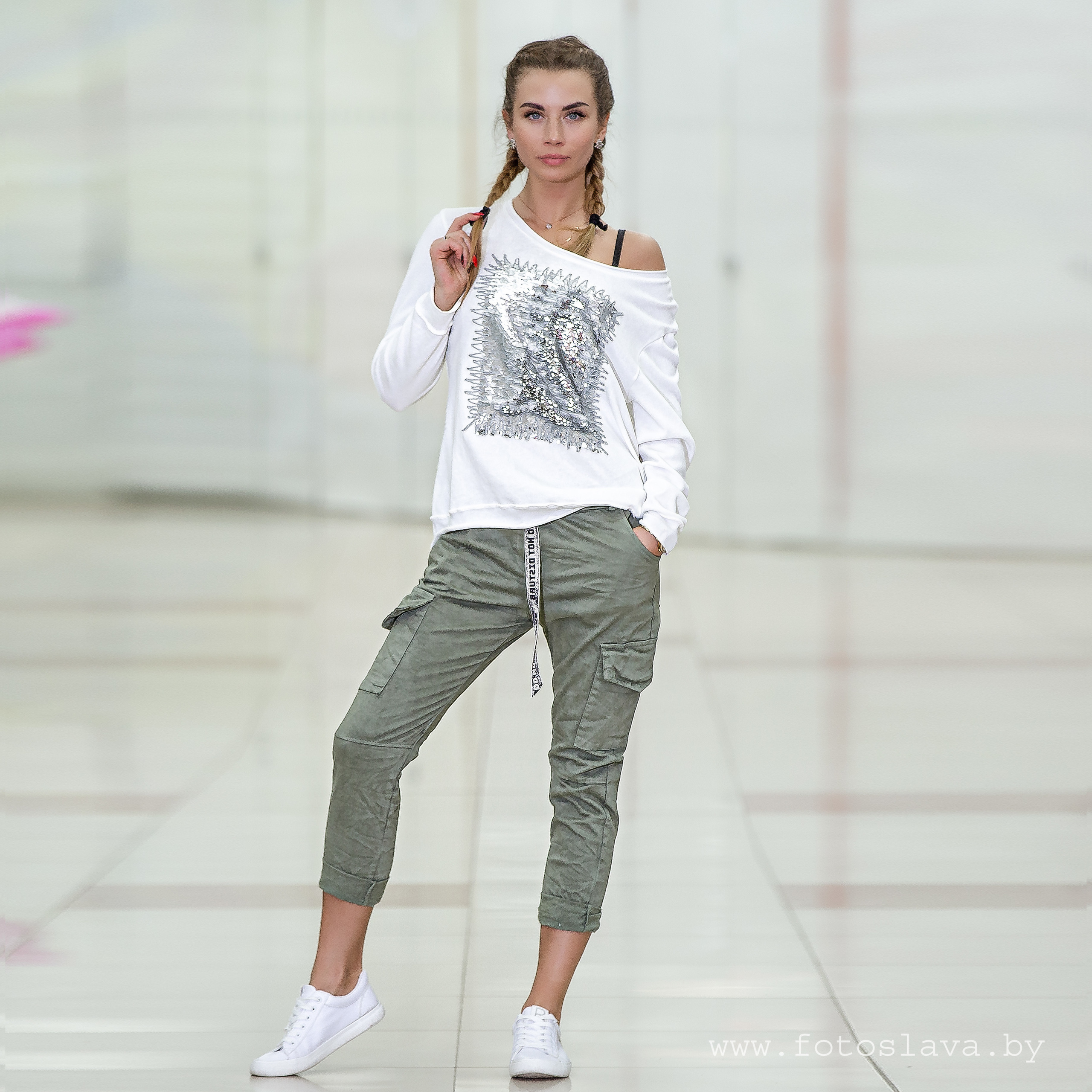 Рекламная фотосессия для бутика женской одежды. Свадебный фотограф в Барановичах Вячеслав Шах-Гусейнов, фотошкола