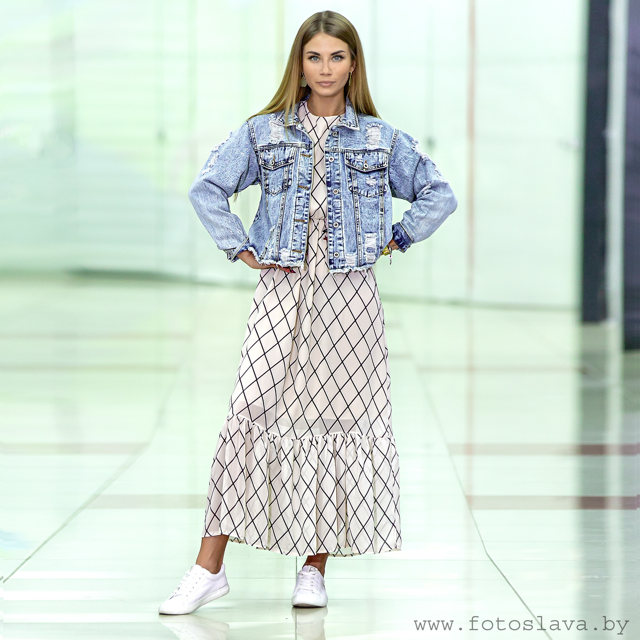 Рекламная фотосессия для бутика женской одежды Fantosh. Свадебный фотограф в Барановичах Вячеслав Шах-Гусейнов, фотошкола