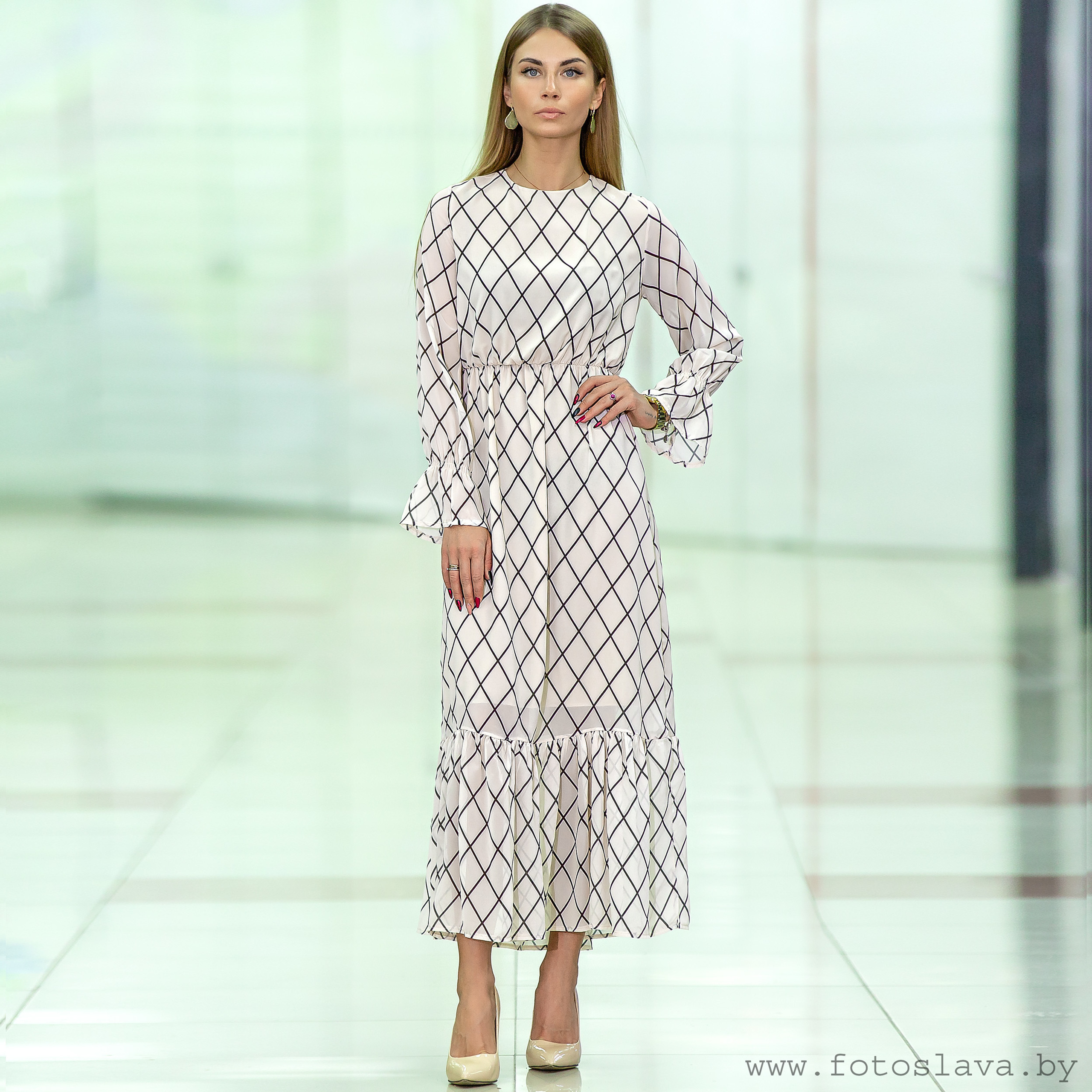 Рекламная фотосессия для бутика женской одежды Fantosh. Свадебный фотограф в Барановичах Вячеслав Шах-Гусейнов, фотошкола