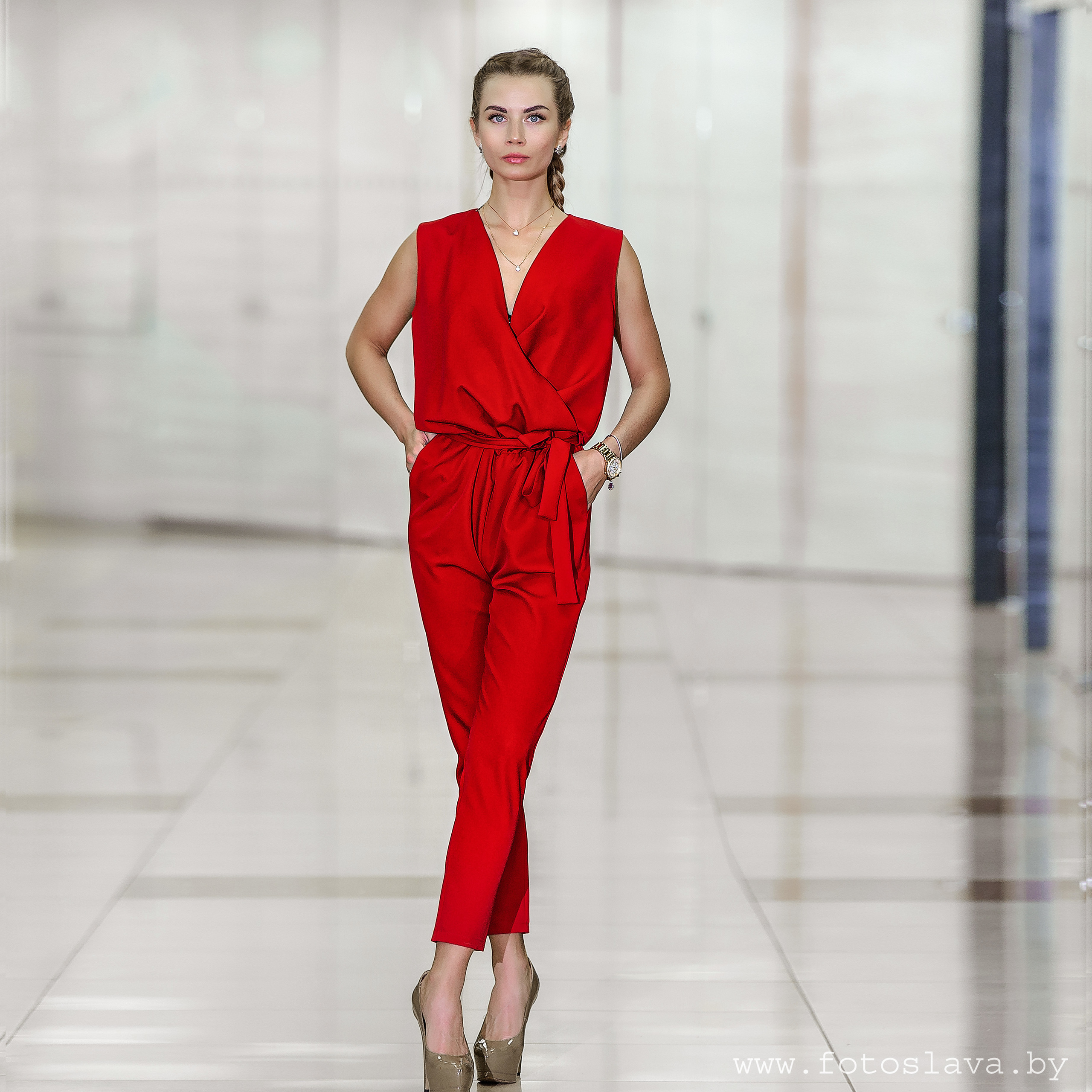 Рекламная фотосессия для бутика женской одежды. Свадебный фотограф в Барановичах Вячеслав Шах-Гусейнов, фотошкола