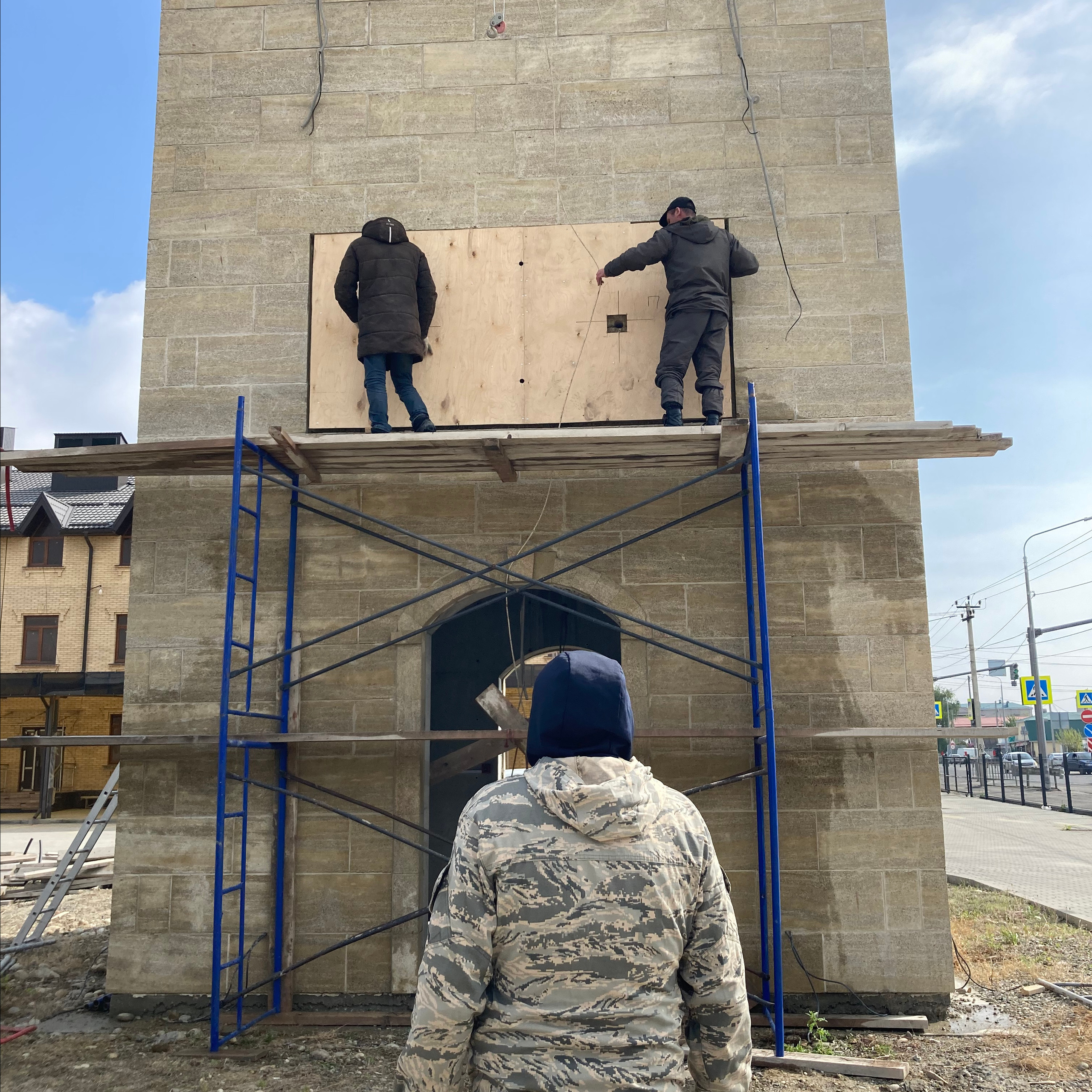Необычная скульптура в Усть Джегуте и республиках Кавказа