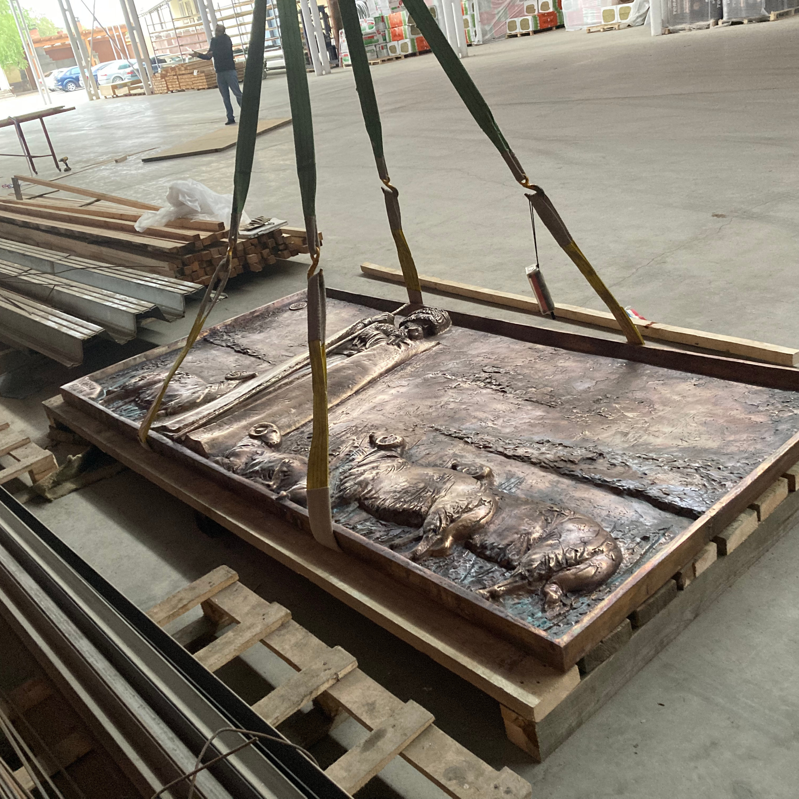 Необычная скульптура  в Подмосковье автор скульптор Дмитриев Алекаей