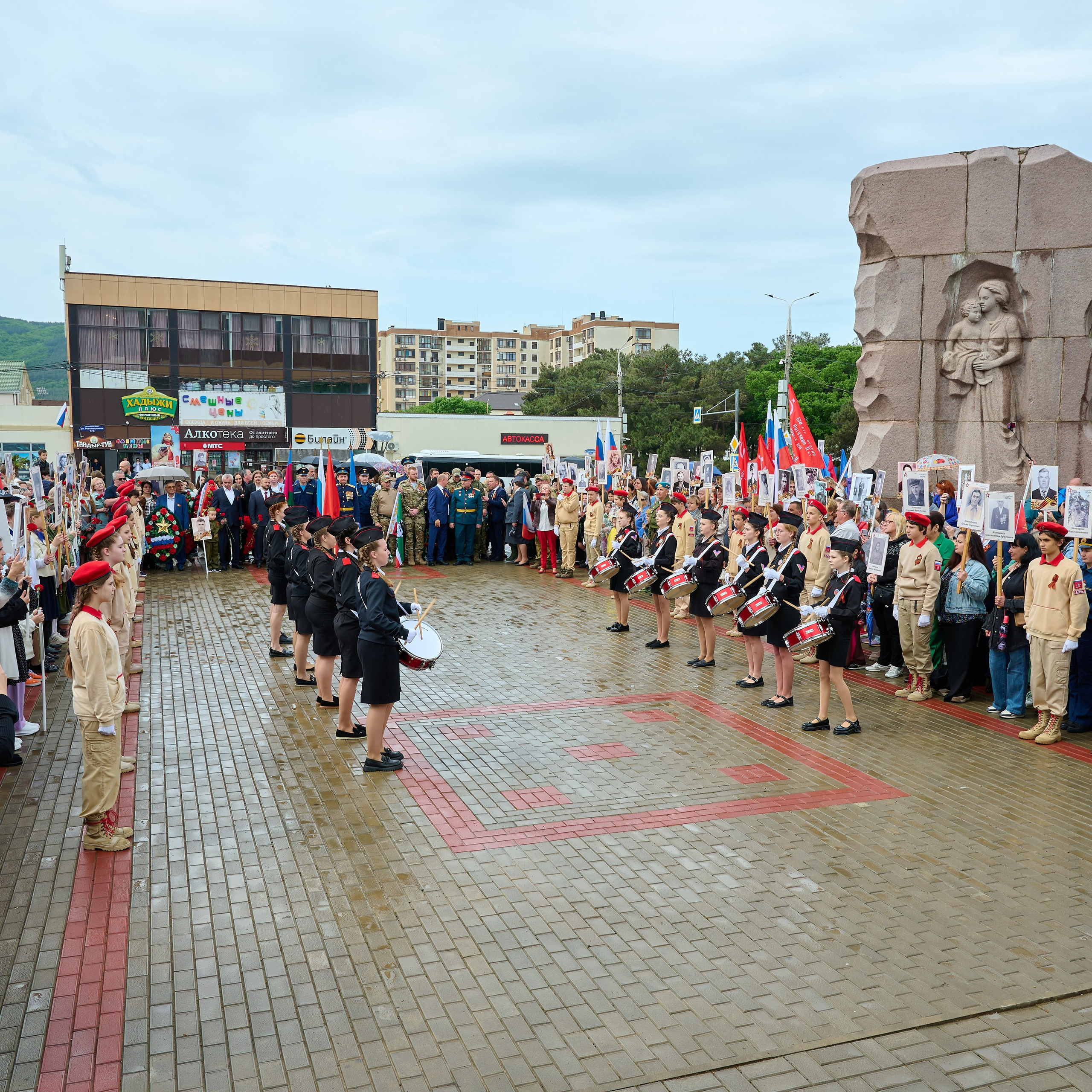 Концерт к 9 мая в с. Марьина Роща. Жизнь курорта Кабардинка в фотографиях
