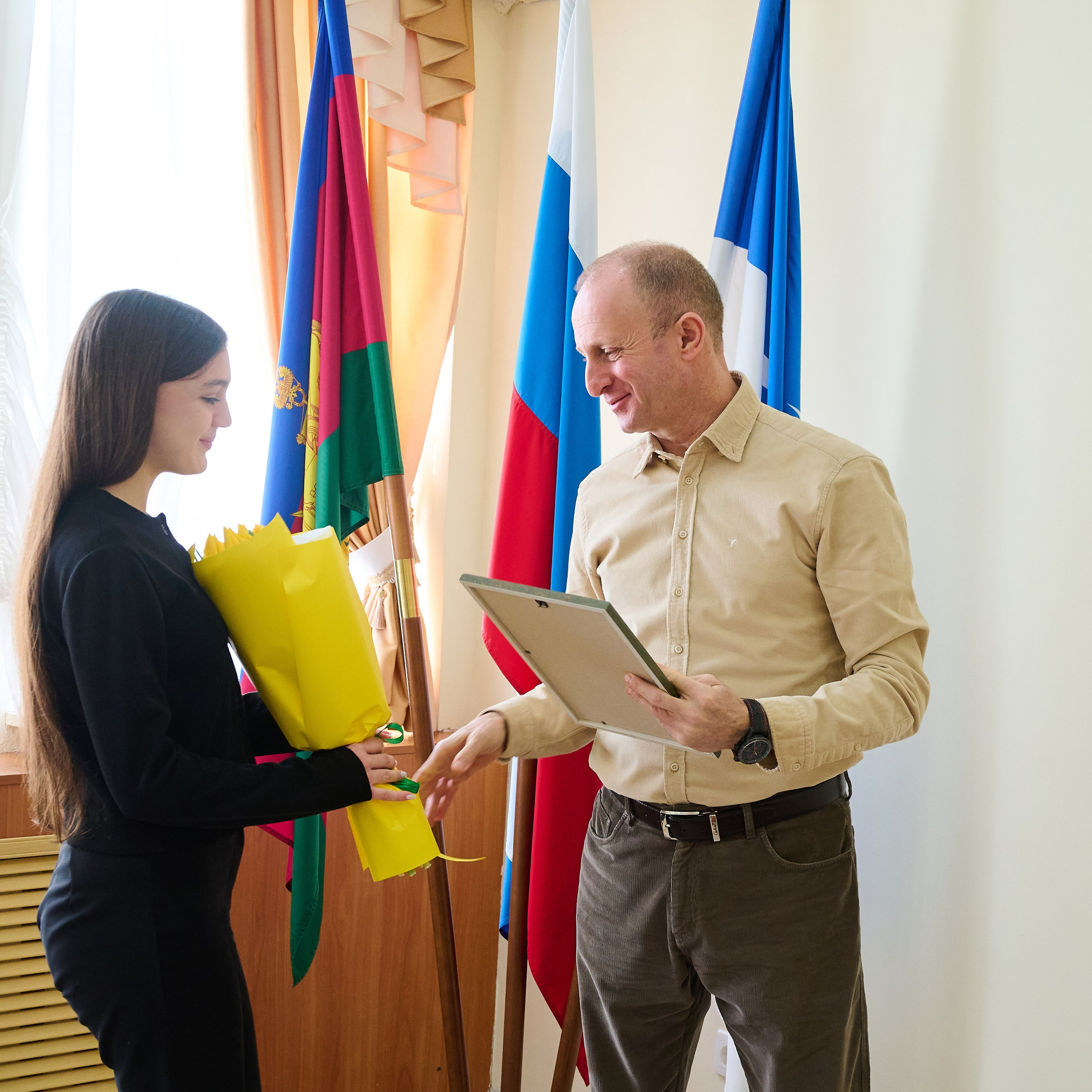 8 марта Марьина роща. Жизнь курорта Кабардинка в фотографиях