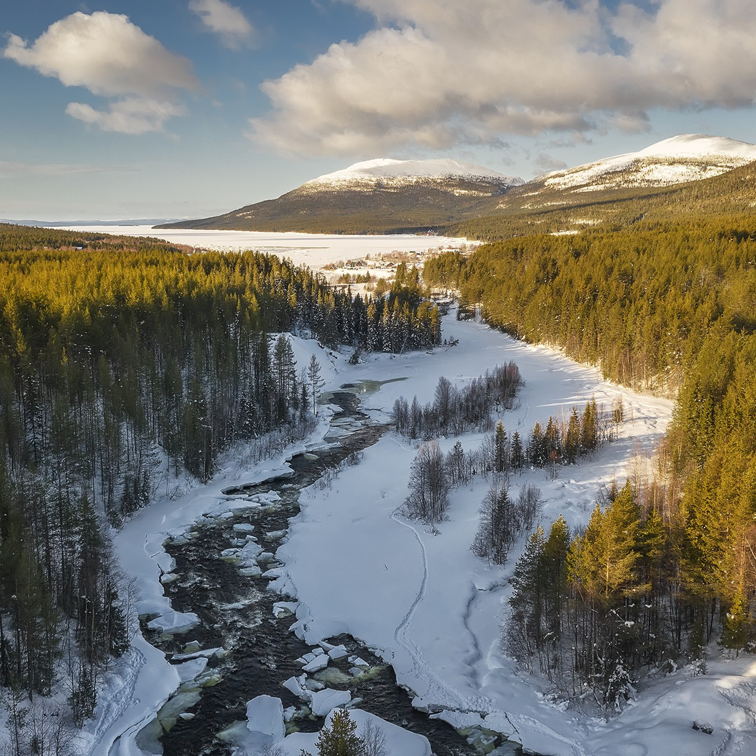 КОЛЬСКИЙ ПОЛУОСТРОВ ФЕВРАЛЬ 2025. Фототуры и обучение пейзажной фотографии