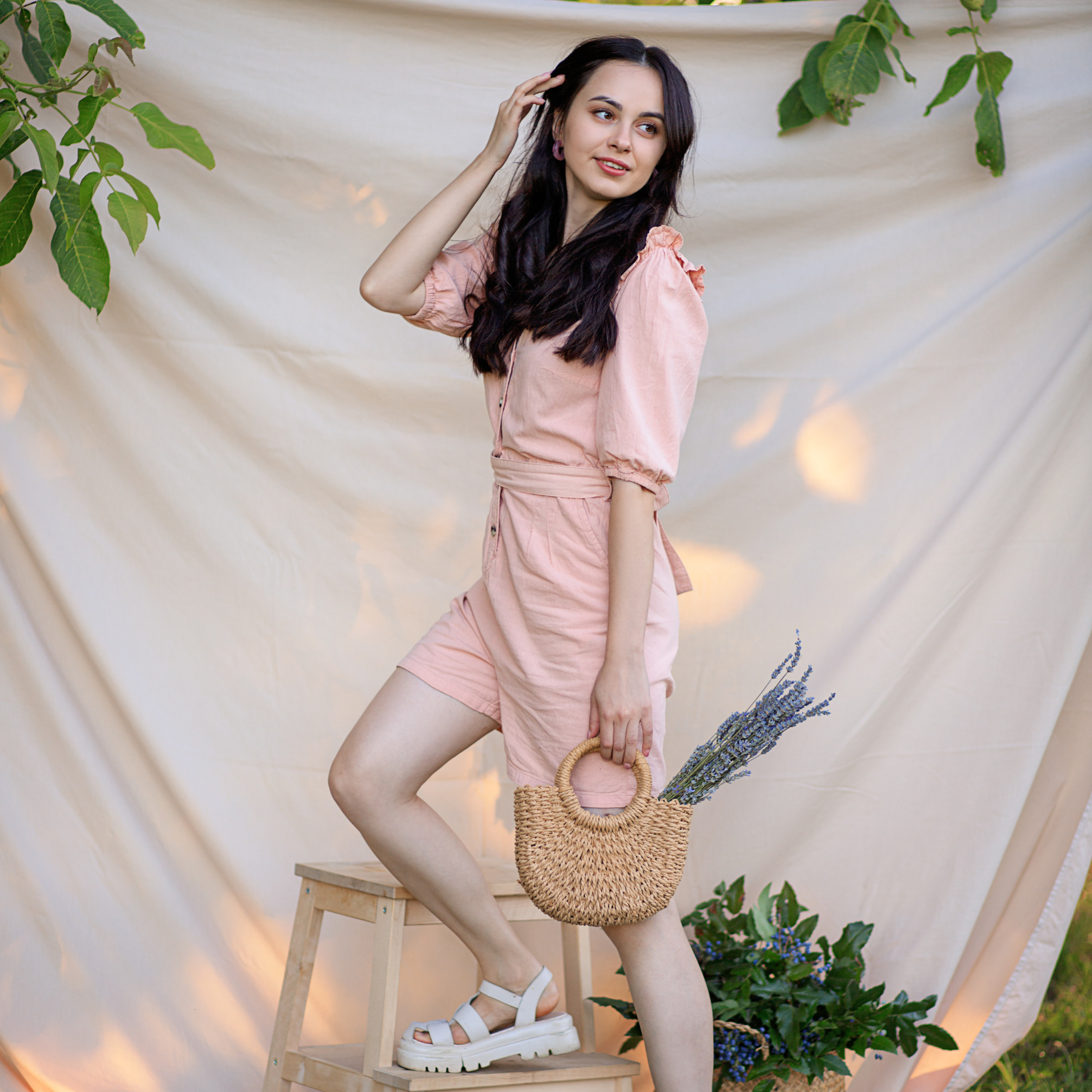 Нежная фотосессия на природе с реквизитов. Семейный и детский фотограф в Краснодаре Лафета Алена