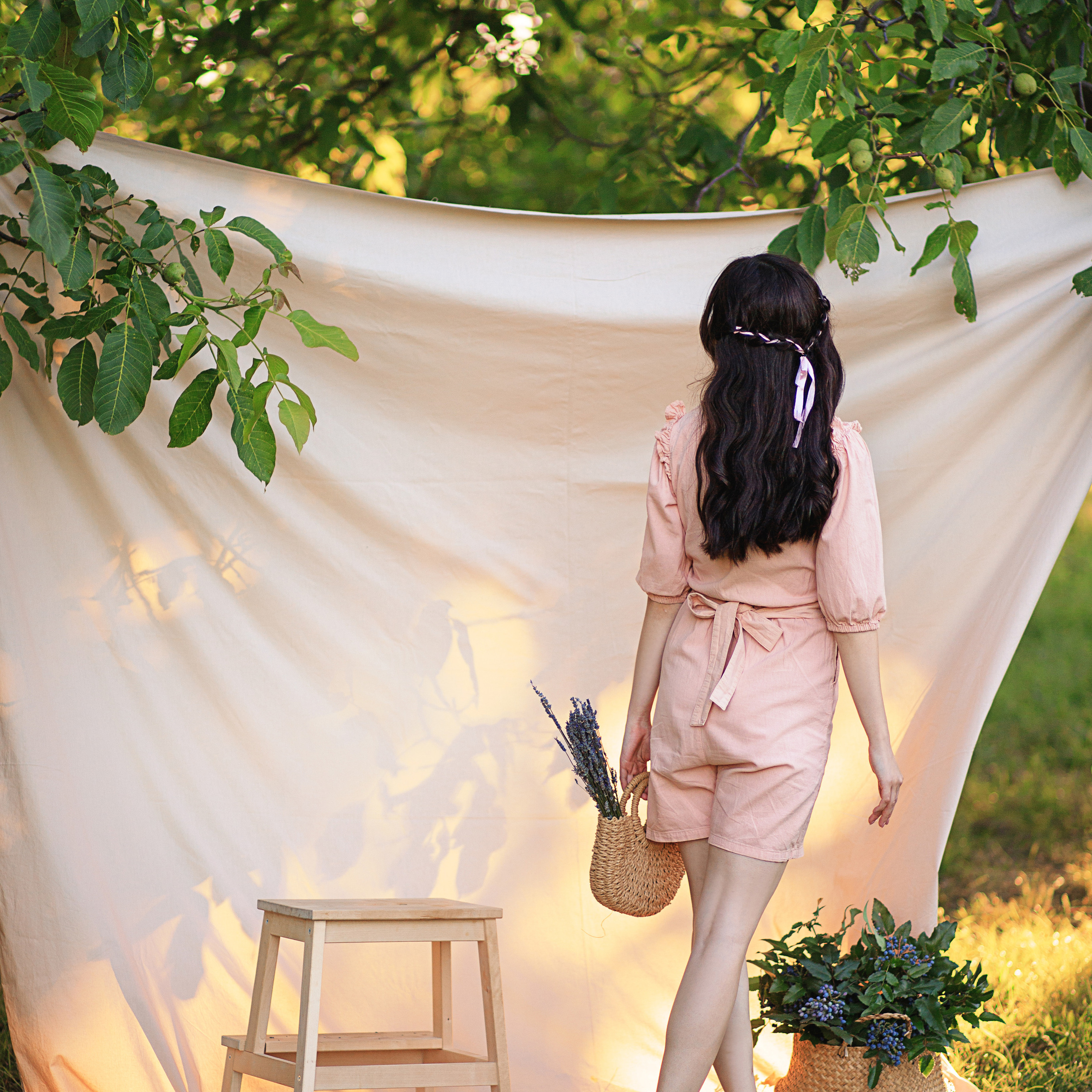 Нежная фотосессия на природе с реквизитов. Семейный и детский фотограф в Краснодаре Лафета Алена