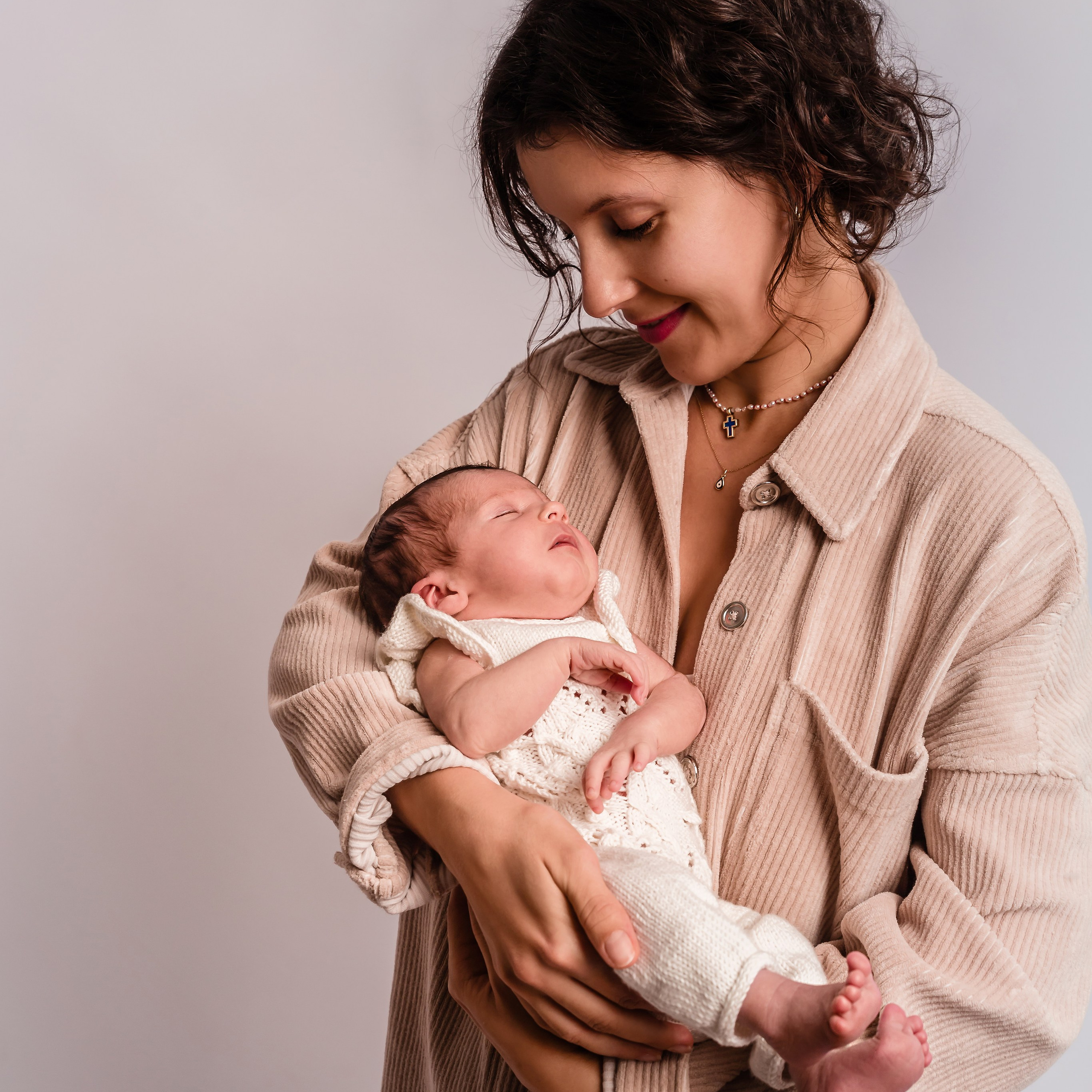Newborn photoshooting. Professional family and children’s photographer in Izmir Irina Eron
