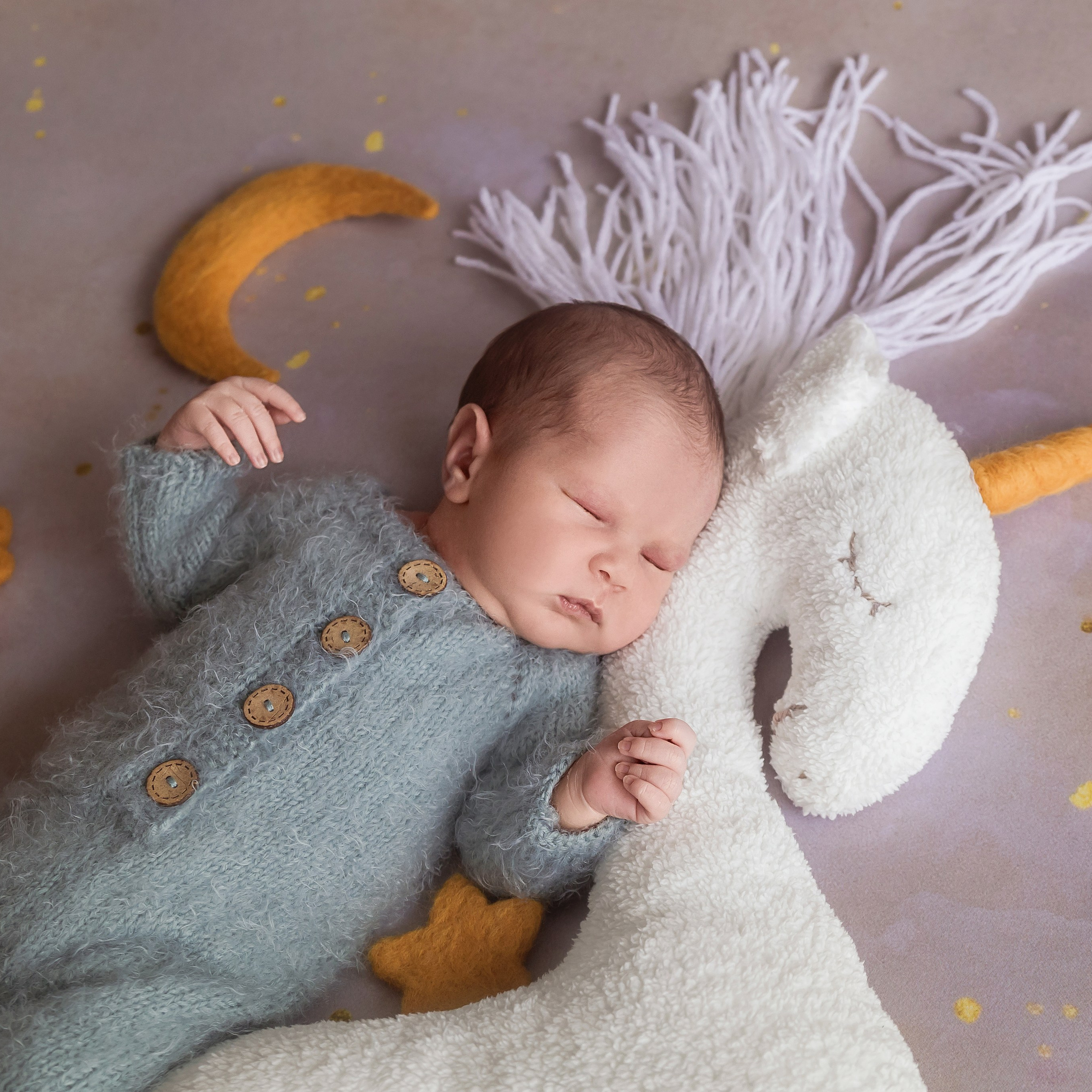 Newborn photoshooting. Professional family and children’s photographer in Izmir Irina Eron