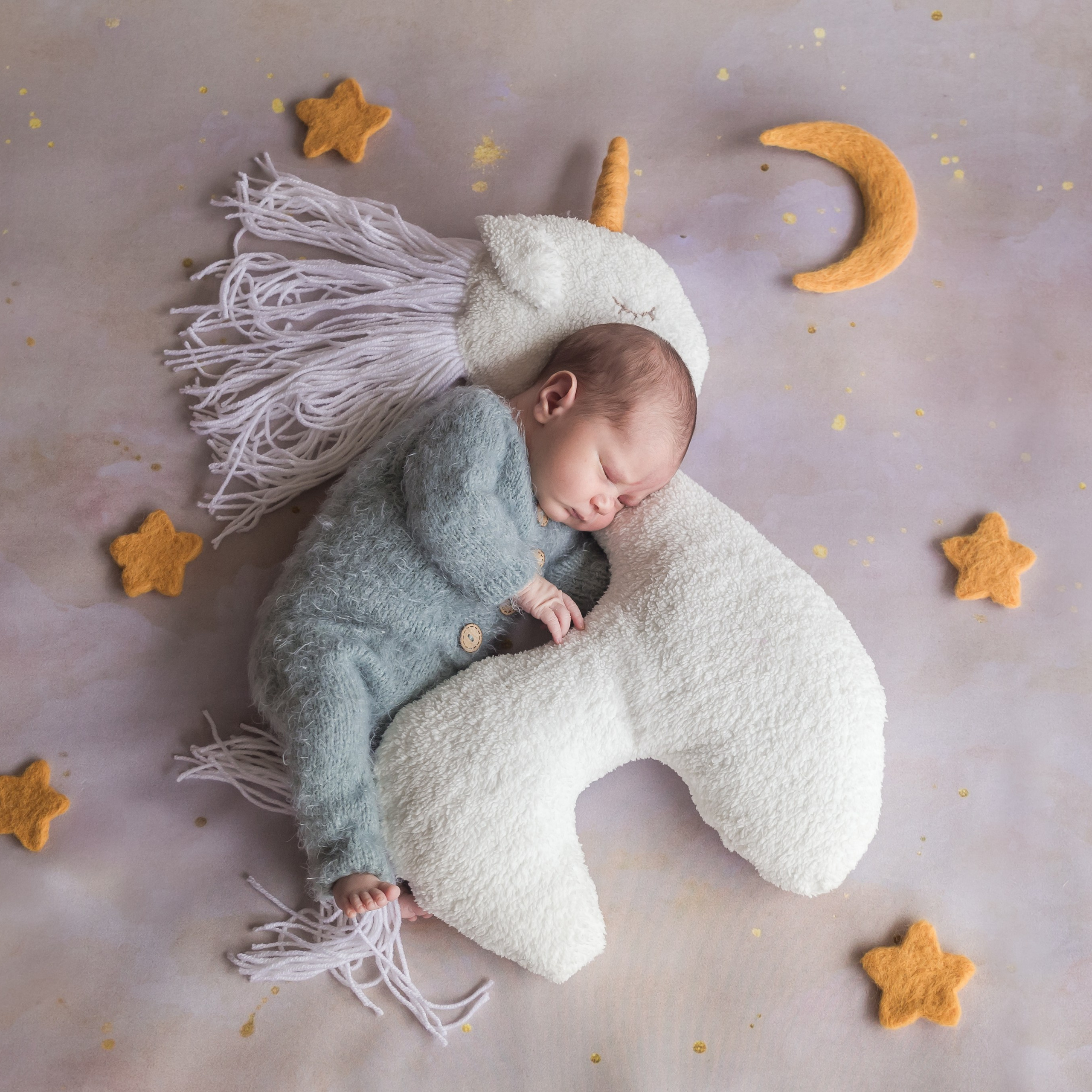 Newborn photoshooting. Professional family and children’s photographer in Izmir Irina Eron
