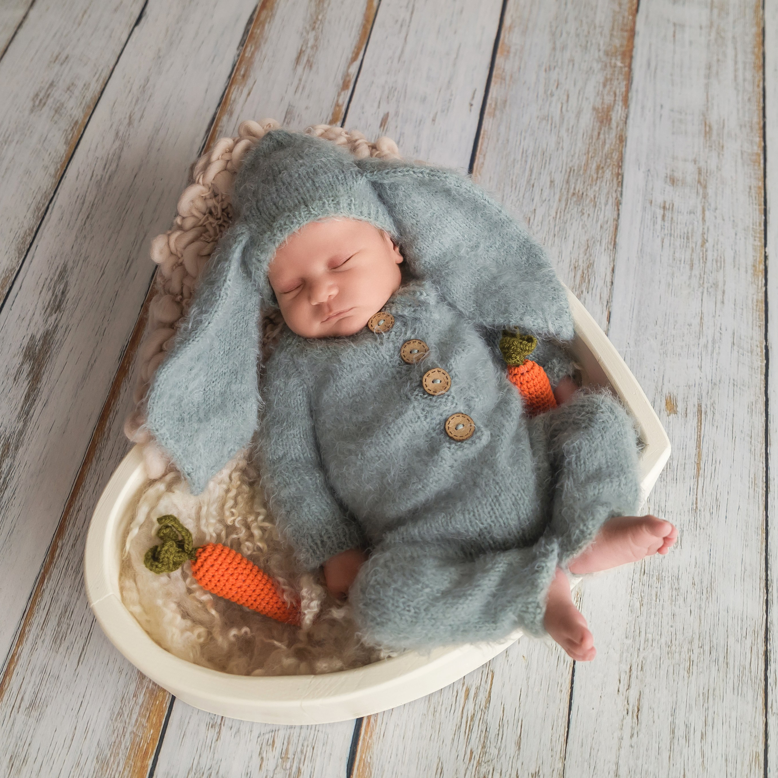 Newborn photoshooting. Professional family and children’s photographer in Izmir Irina Eron