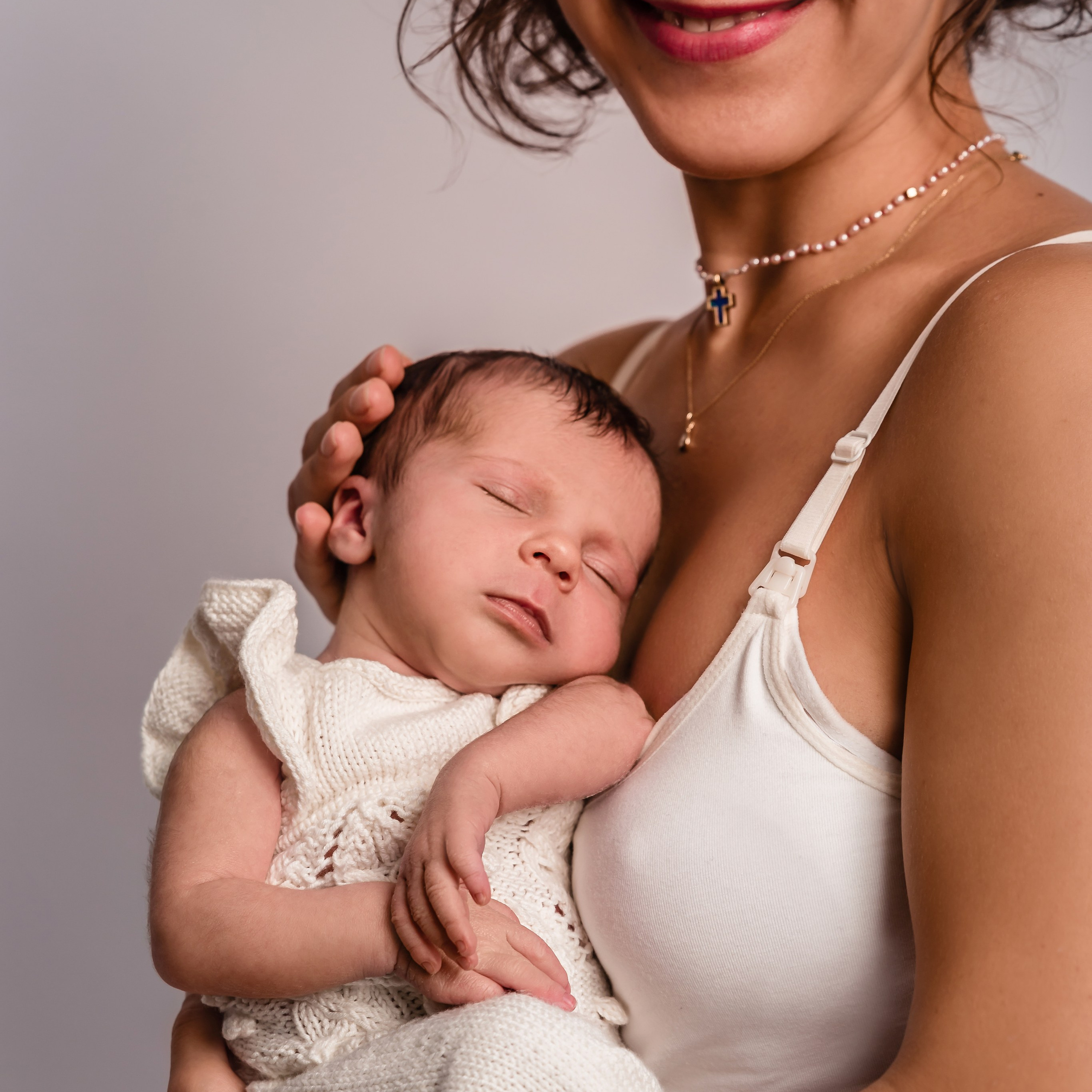 Newborn photoshooting. Professional family and children’s photographer in Izmir Irina Eron