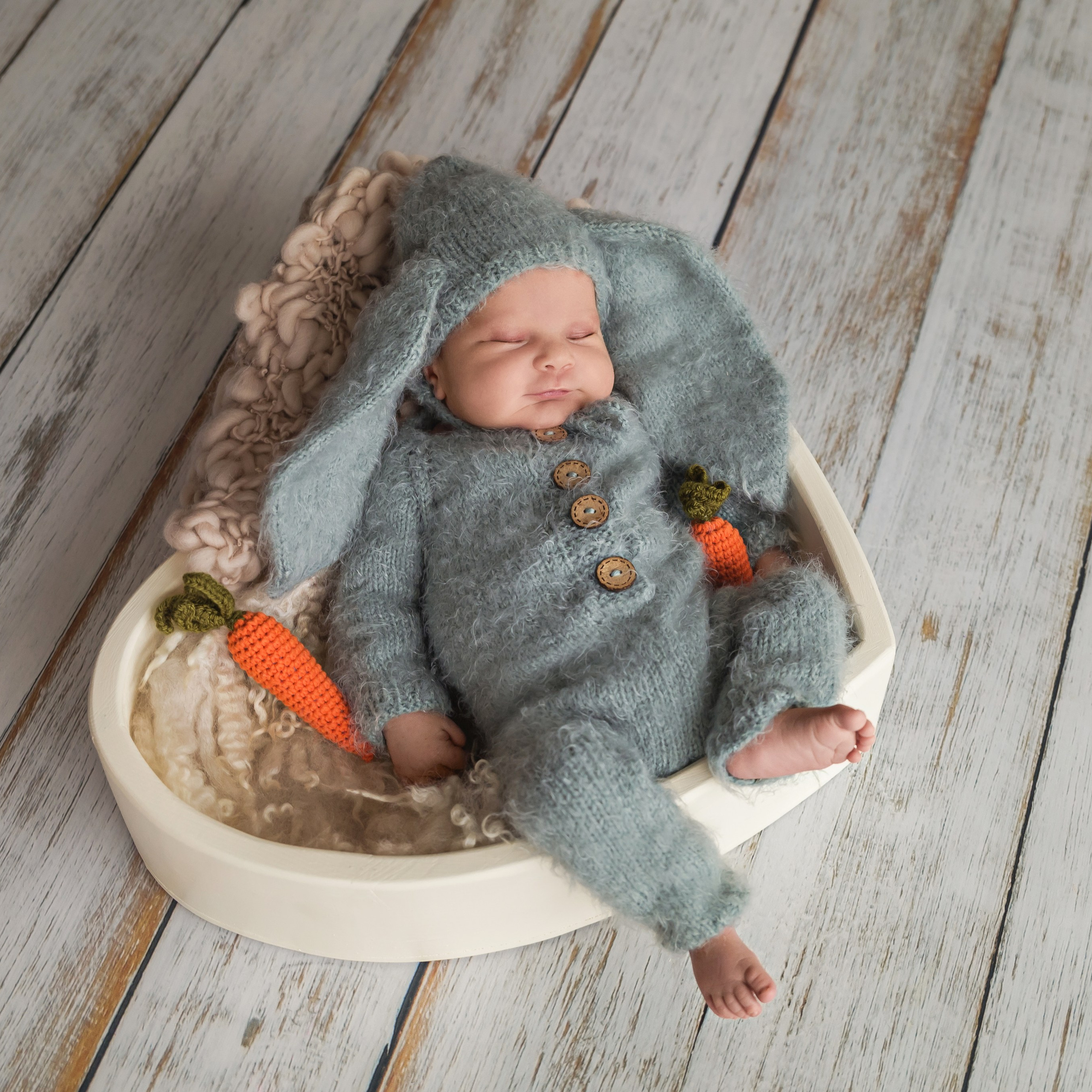 Newborn photoshooting. Professional family and children’s photographer in Izmir Irina Eron
