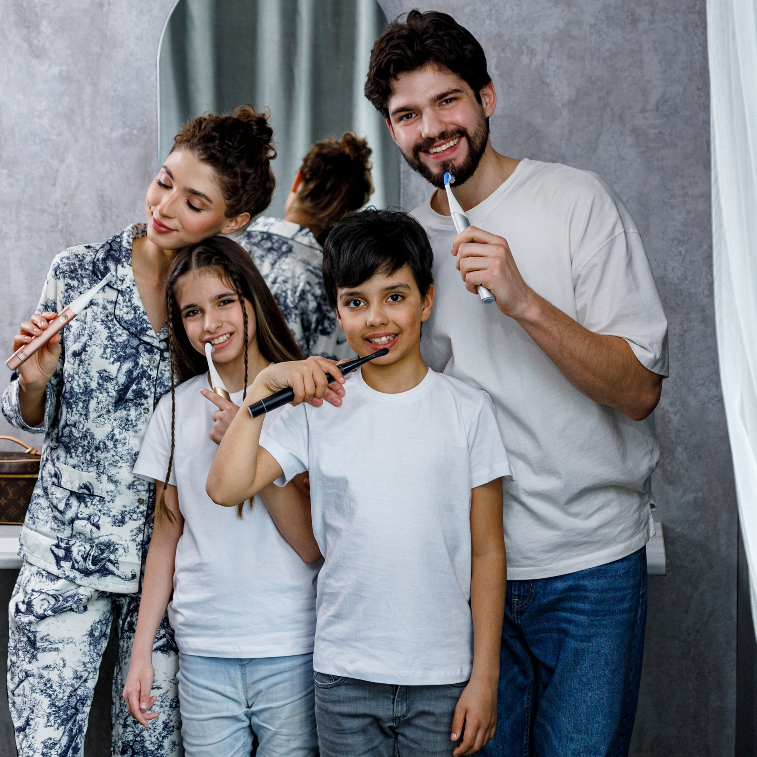 Студия коммерческой съемки ХВОЯ