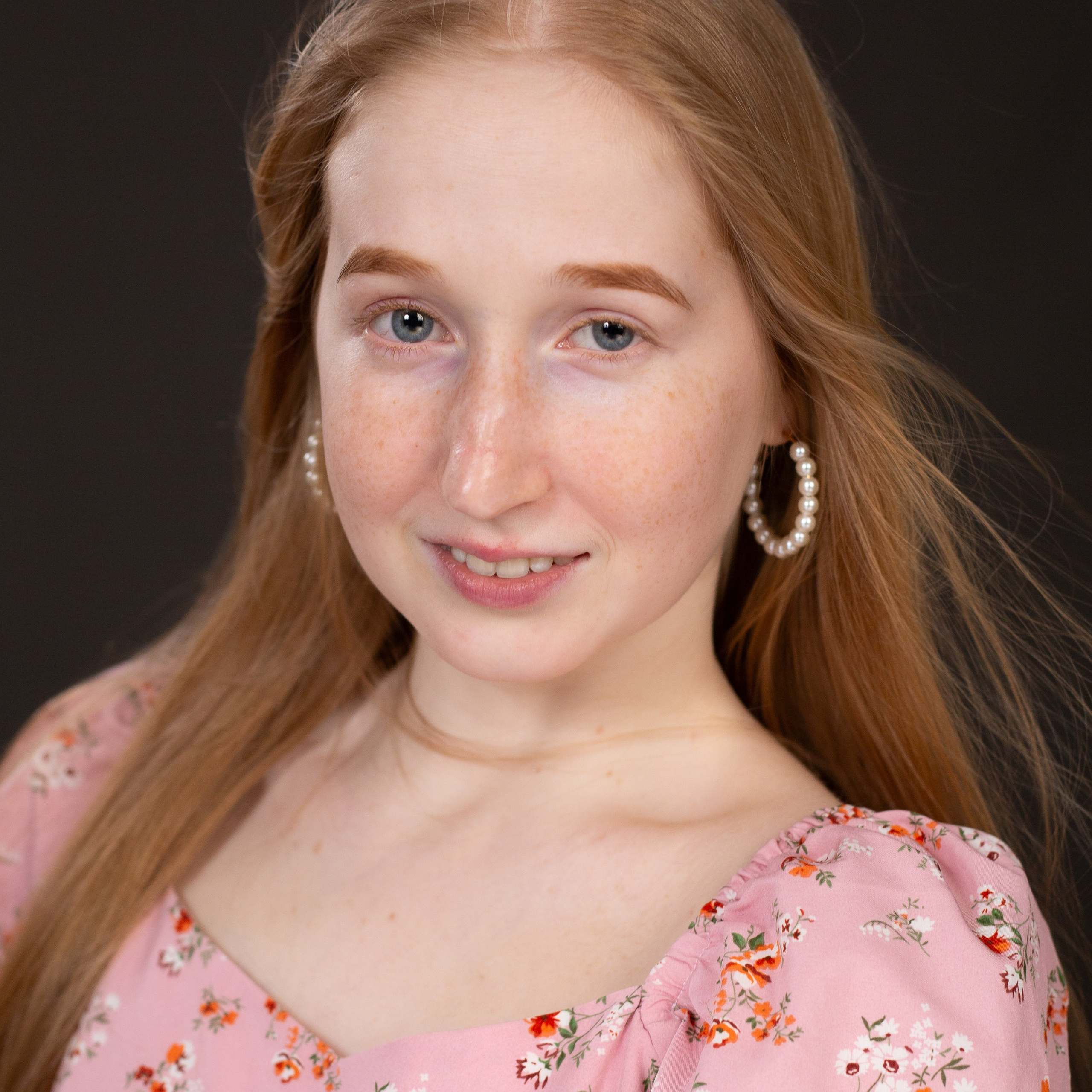 Актерам — визитки и фото. Софья Федотова — продюсер, тренер киноактеров