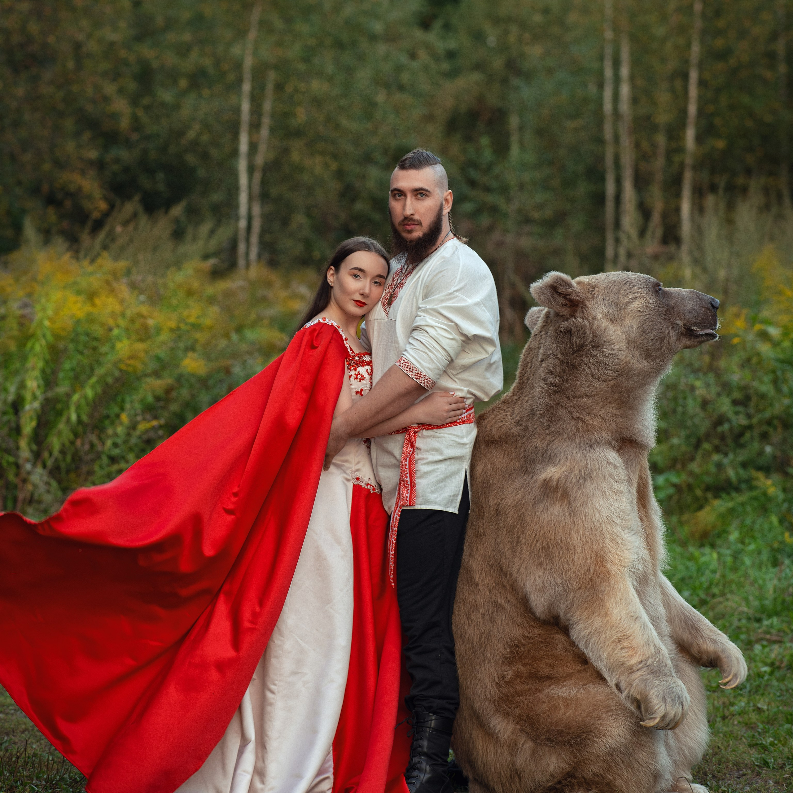 фотосессия с медведем, девушка и медведь, фото с медведем, ручной медведь, фотосессия с медведем москва, фотосессия с медведем в москве, фотограф юлиана бевз, юлиана бевз, медведь степан