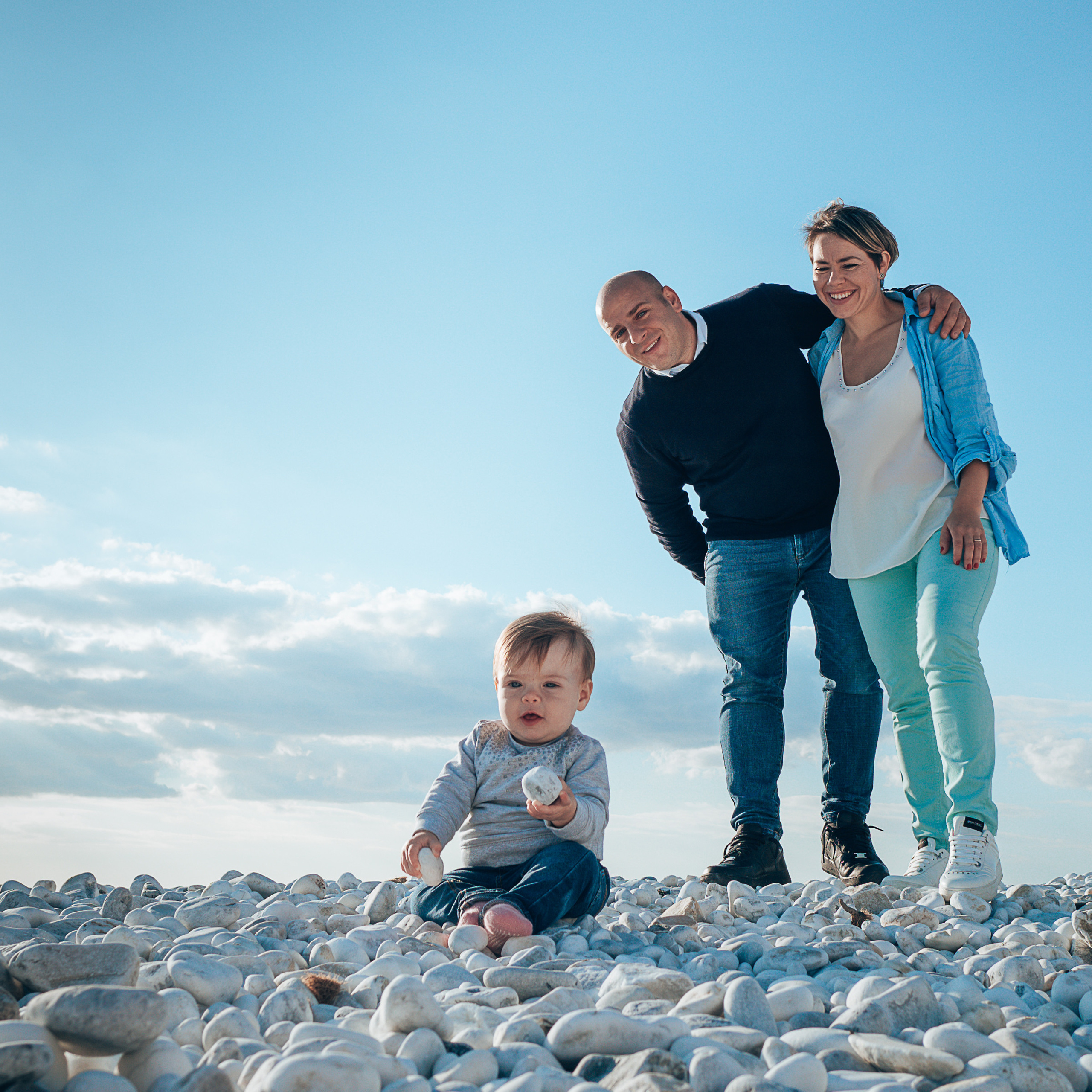 Fun Family Photoshoots in Tuscany amazing beach| Irina Zinovyeva Photo. Family Lifestyle Photographer in Lucca, Italia