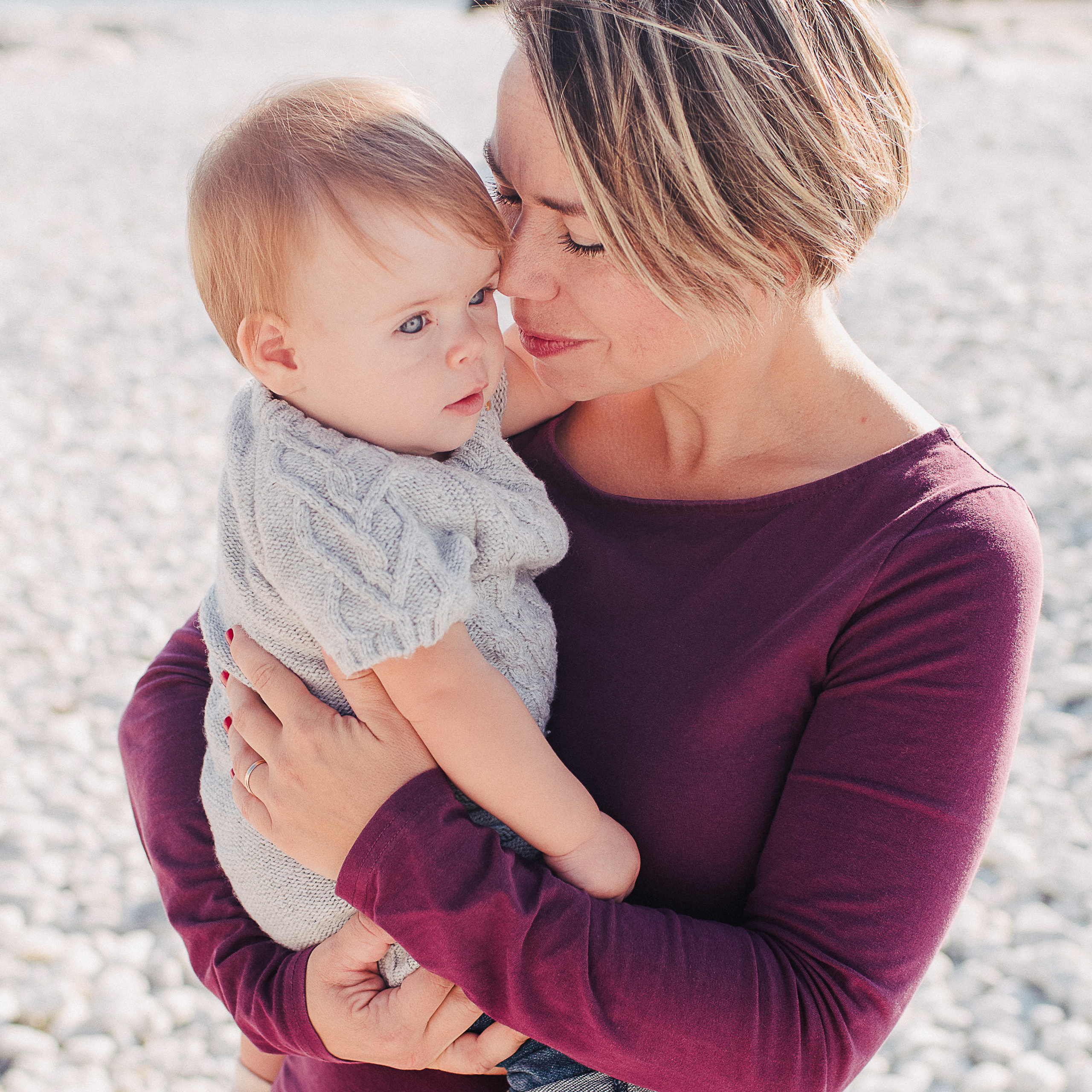 Fun Family Photoshoots in Tuscany amazing beach| Irina Zinovyeva Photo. Family Lifestyle Photographer in Lucca, Italia