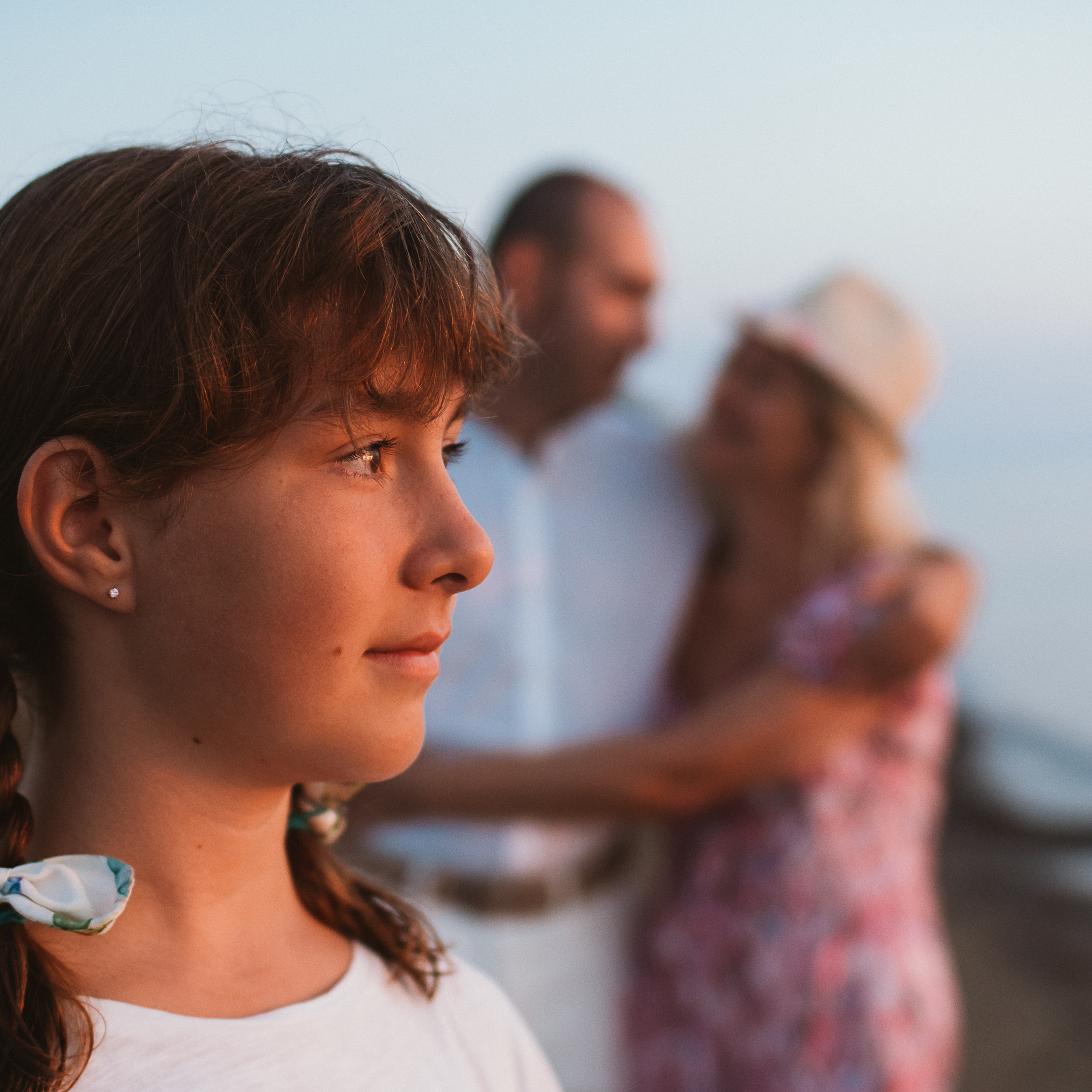 Fun Family Photoshoots in Tuscany amazing beach| Irina Zinovyeva Photo. Family Lifestyle Photographer in Lucca, Italia