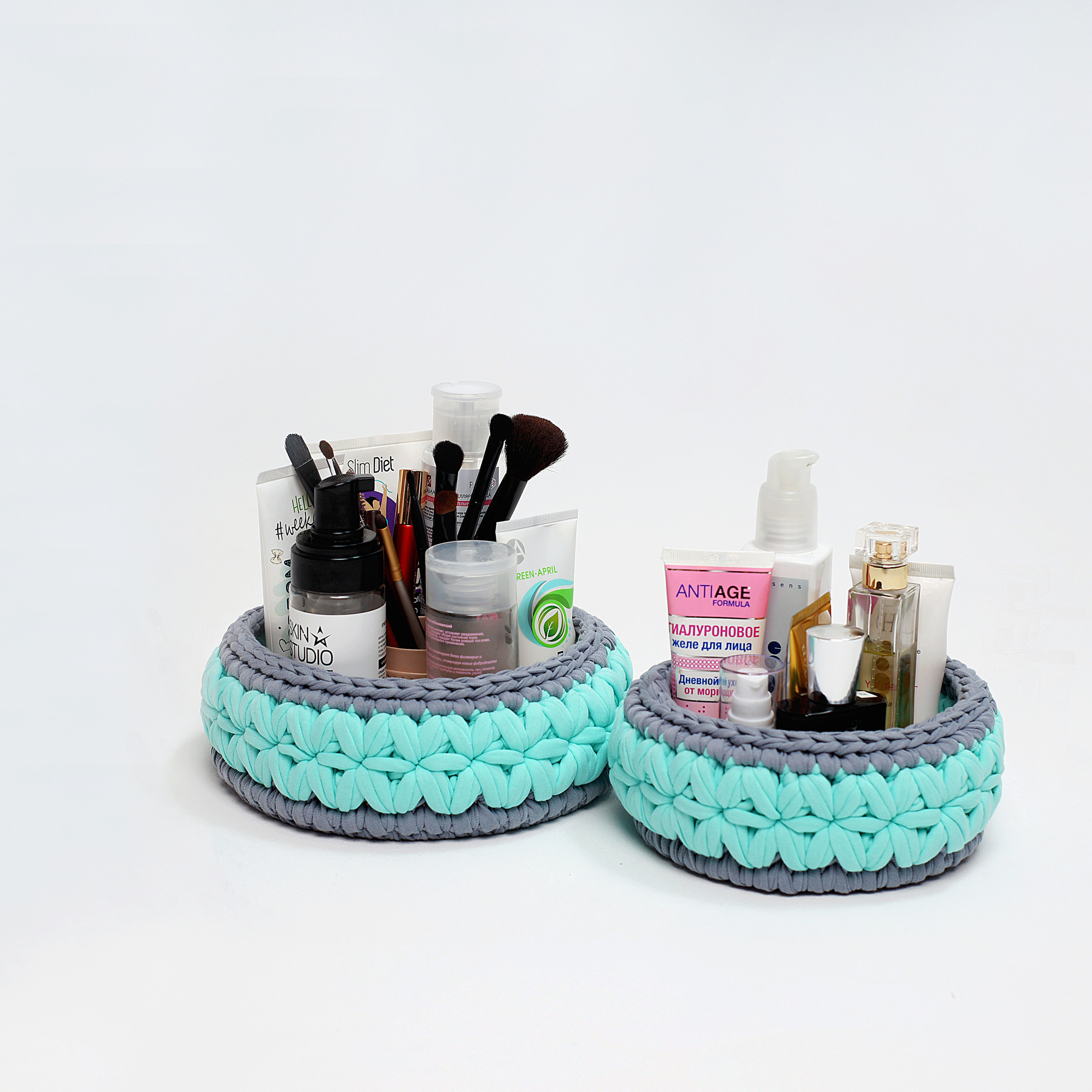 Прайc на фотосъемку на белом фоне. Коммерческий фотограф Яна Беличенко Анапа Краснодарский край