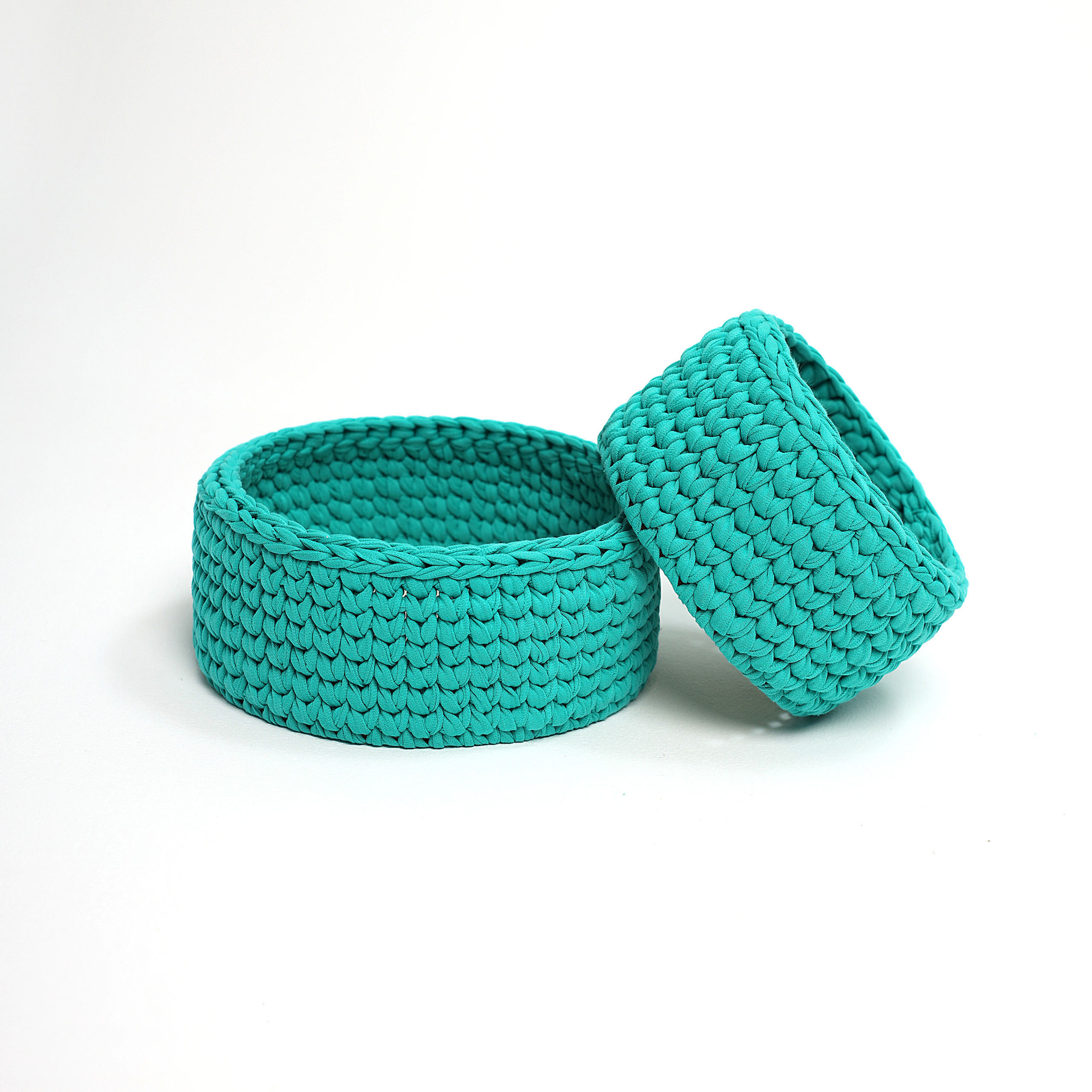 Прайc на фотосъемку на белом фоне. Коммерческий фотограф Яна Беличенко Анапа Краснодарский край