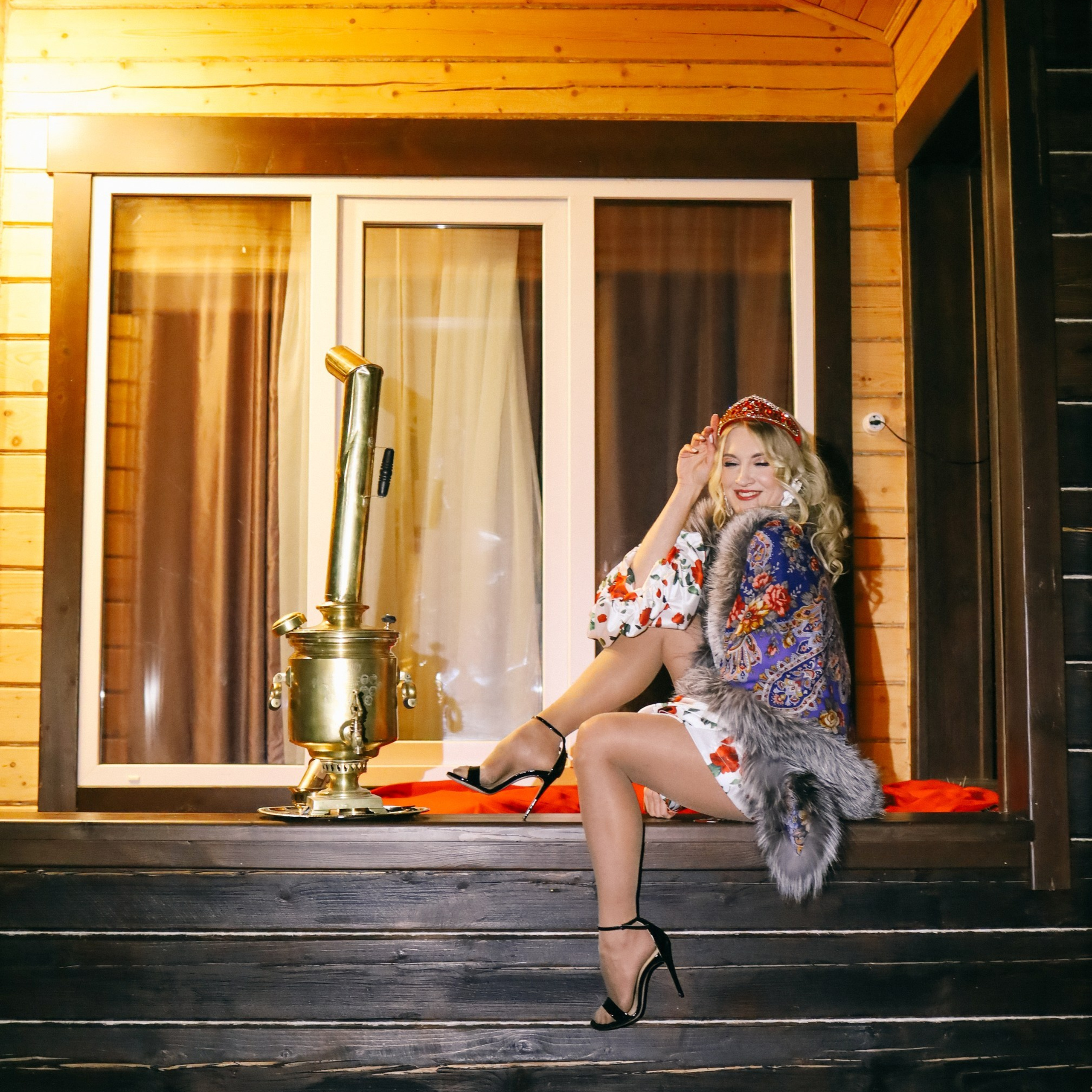 Банкетный зал Веранда в Якушево у озера для свадеб, юбилеев, корпоративов. Официальный сайт