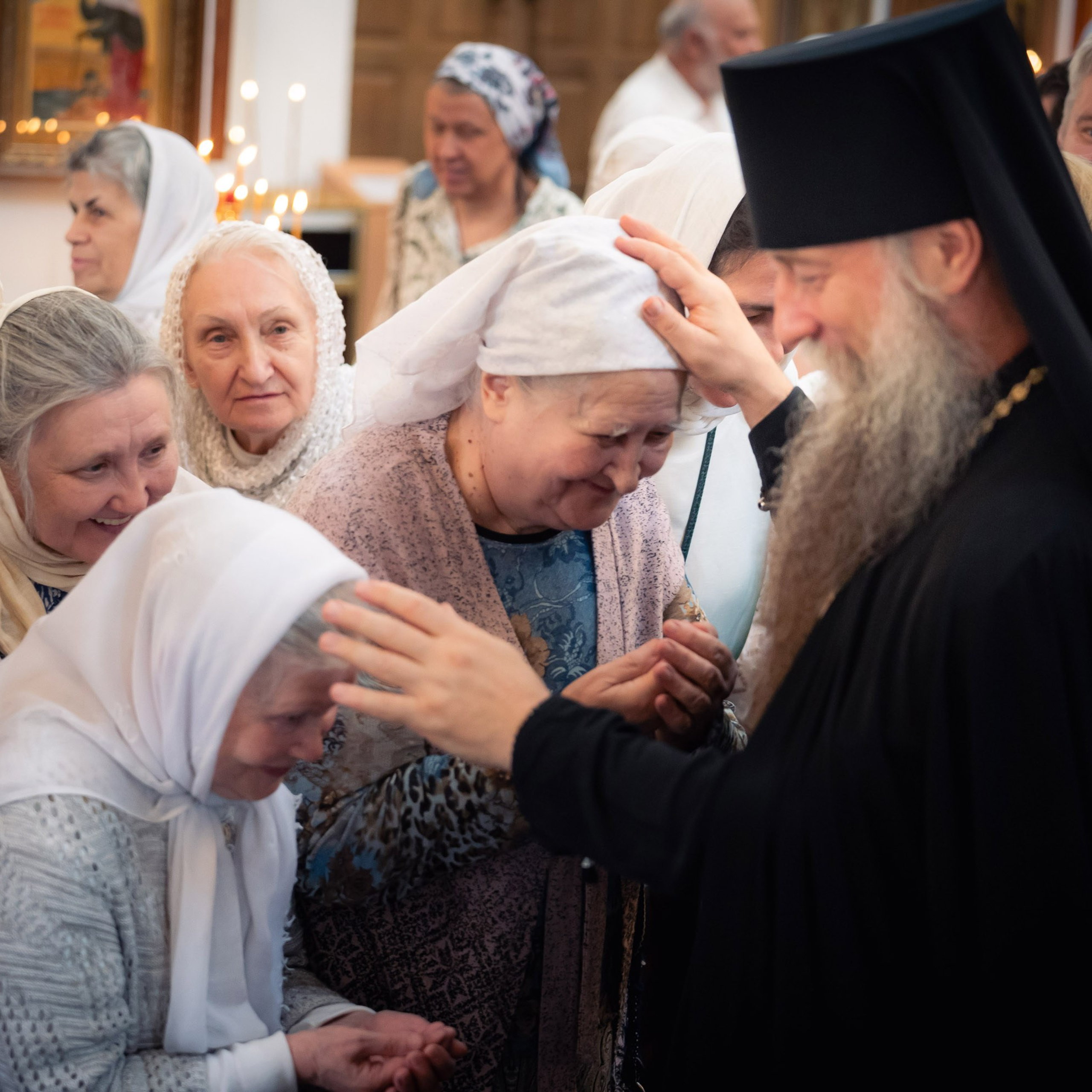 Антон и Татьяна Денисенко — В храме