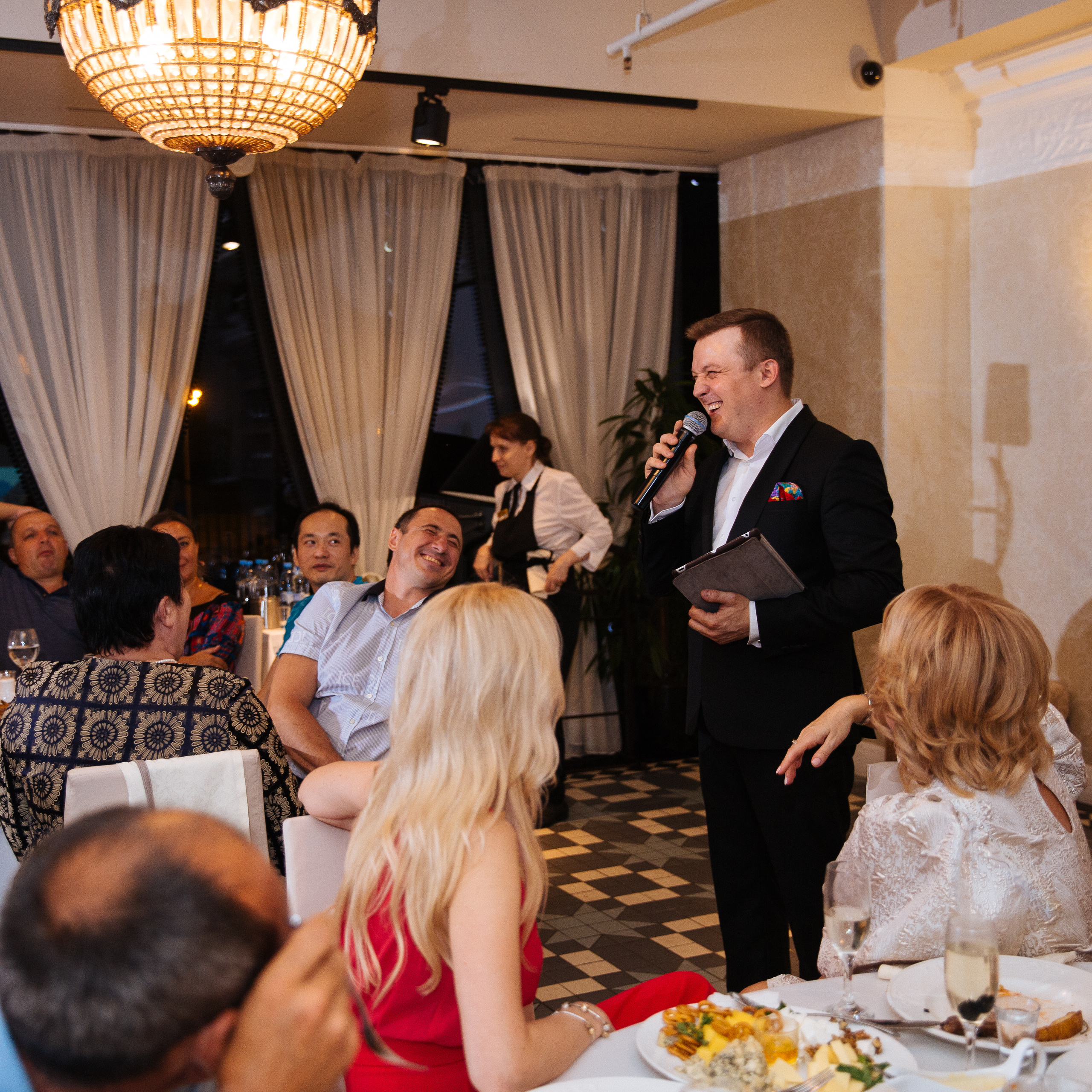 Ведущий на юбилей. Ведущий на День рождения. Ведущий на юбилей Москва. Ведущий на свадьбу, корпоратив и юбилей в Москве Сергей Рябинин