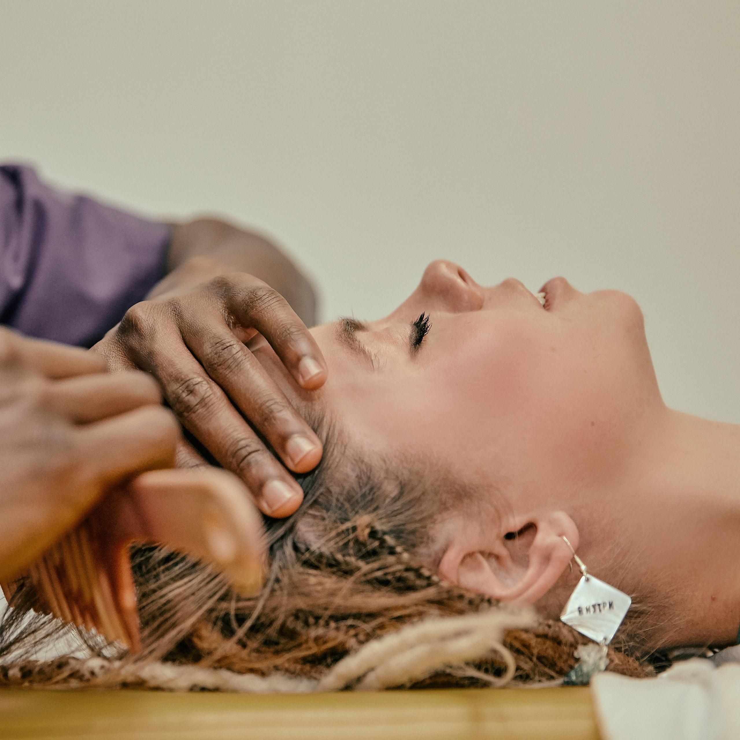 Контент для массажиста Пабло. Рекламный фотограф Санкт-Петербург Катерина Мишкель