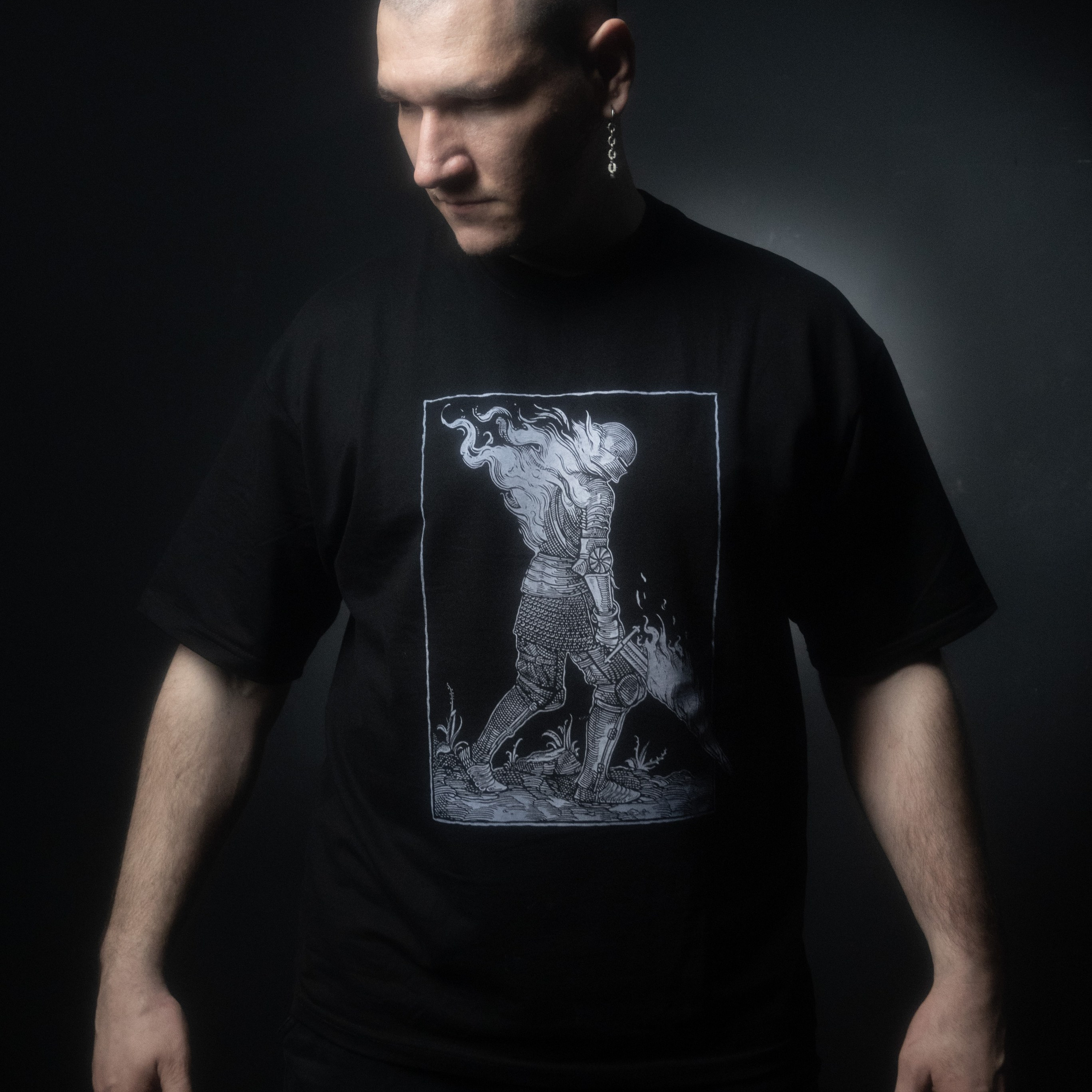 Мерч. Фотограф Александр Никитин. Съёмка в доспехах. Санкт-Петербург. nikitin_photo