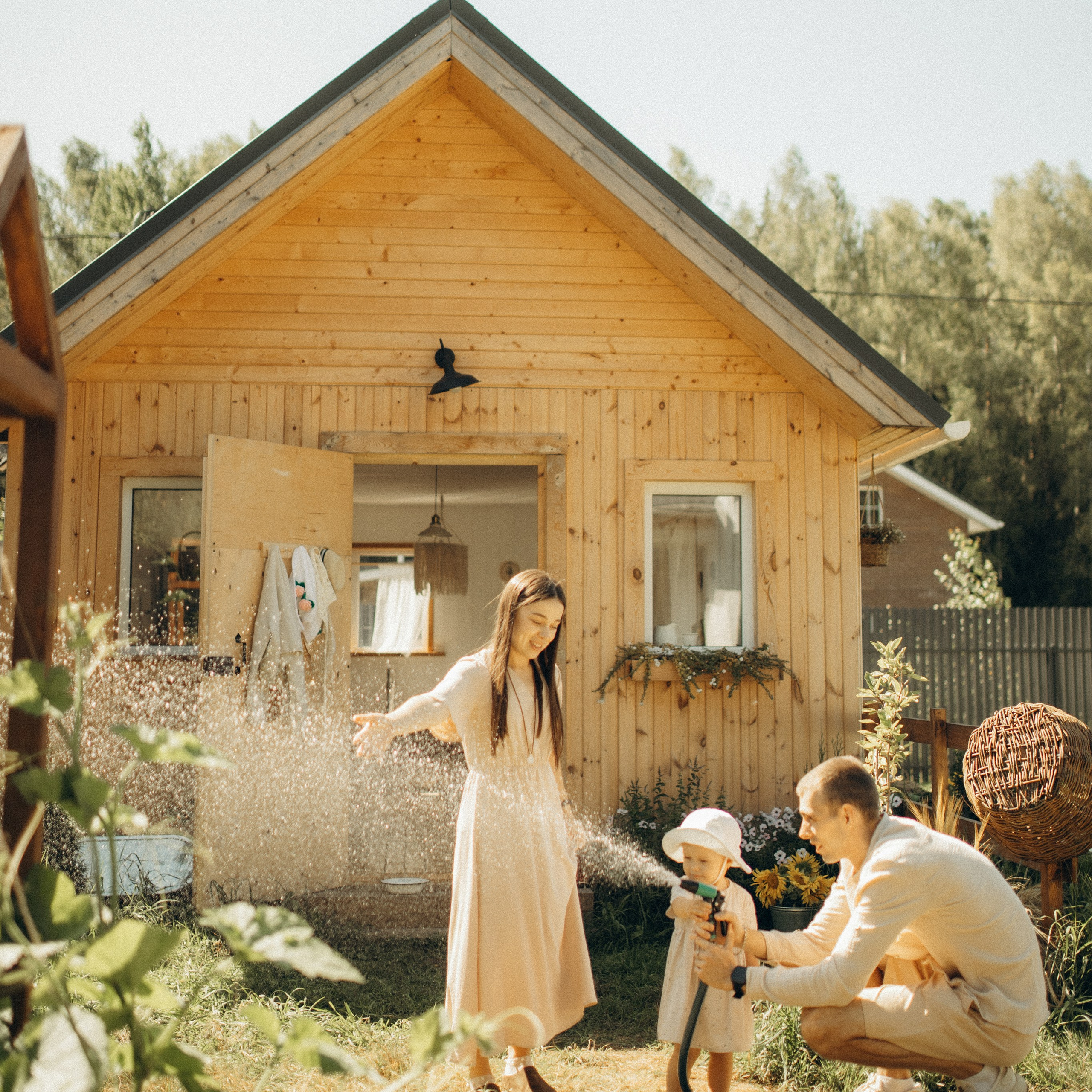 Света, Женя и Лерочка