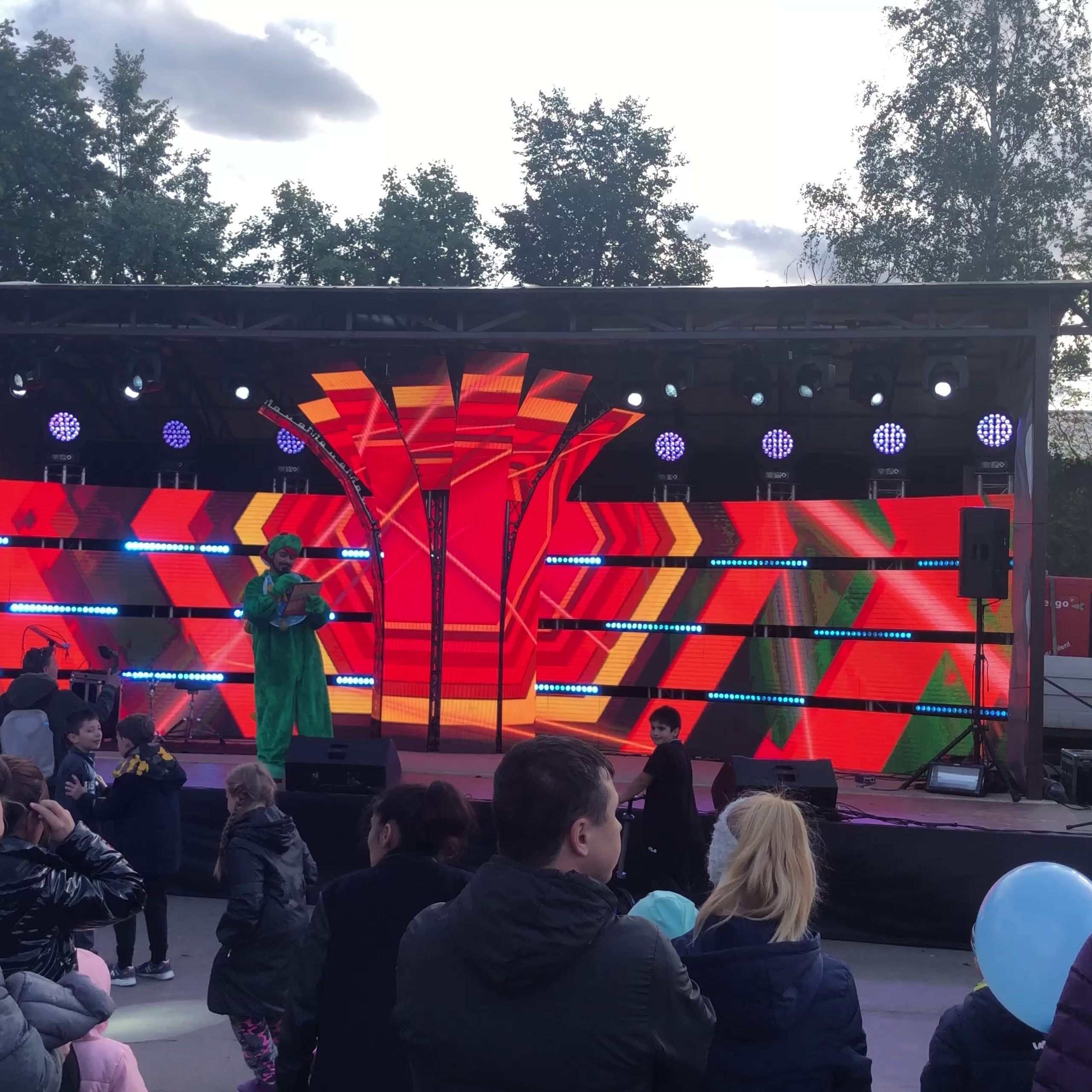 Аренда светодиодных led видеоэкранов на мероприятия в Москве и области - смотреть, заказать