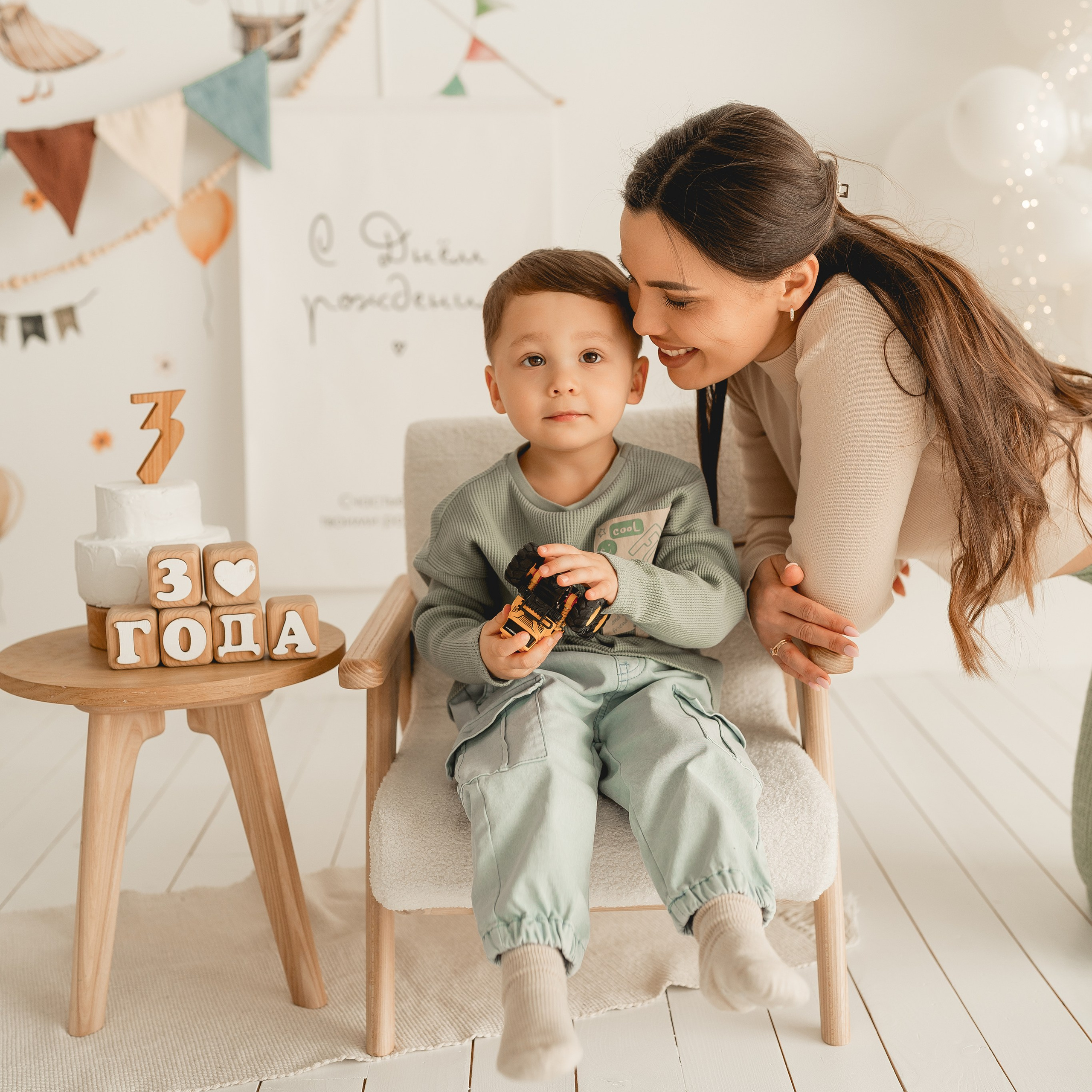 Фотосессия с фотографом студии. «Лама» Детская фотостудия Уфа