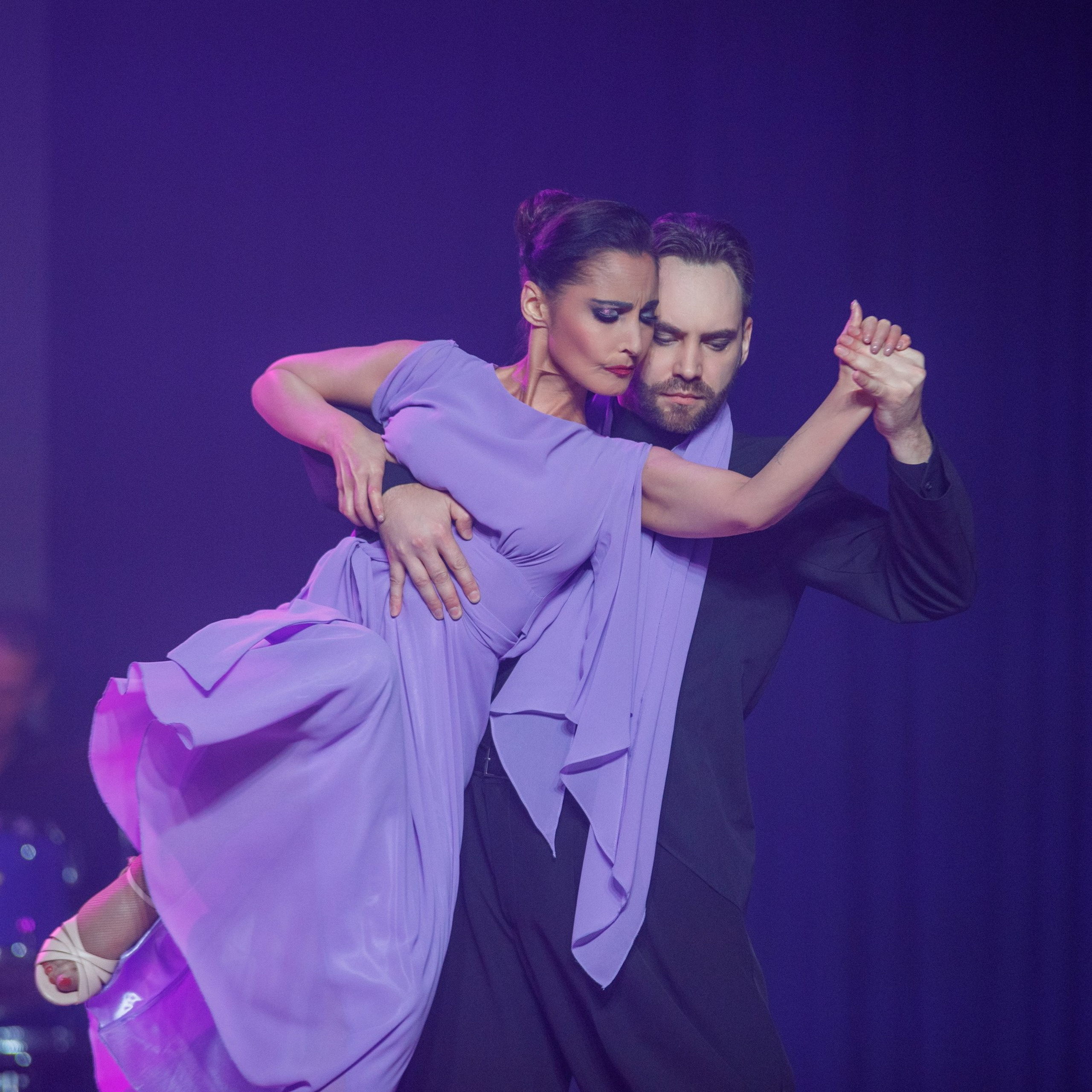 Рекламное фото, видео, инфографика, бизнес-портрет, предметная съёмка. Фотограф видеограф Иркутск фото видео студия Алексея Марамзина