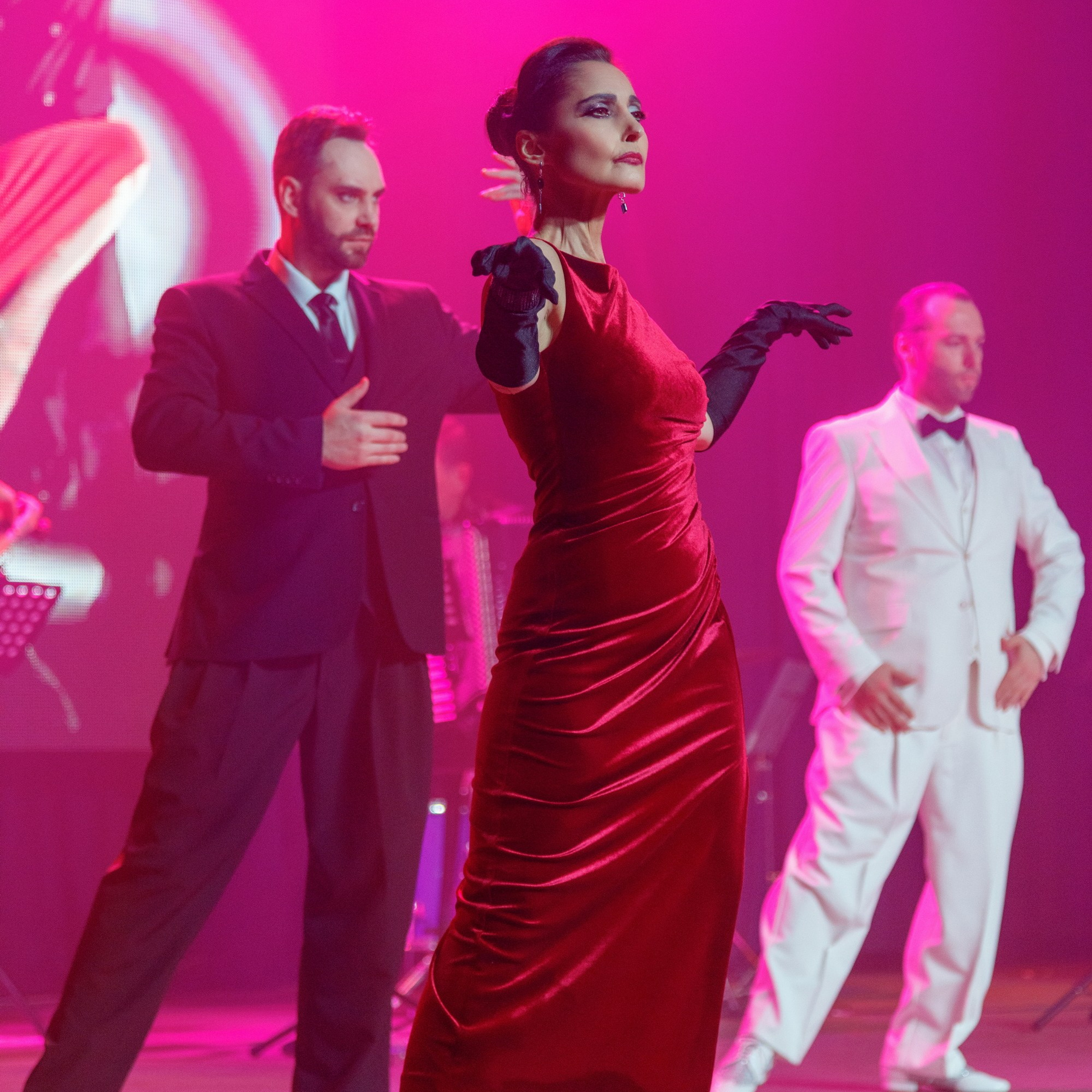 Рекламное фото, видео, инфографика, бизнес-портрет, предметная съёмка. Фотограф видеограф Иркутск фото видео студия Алексея Марамзина