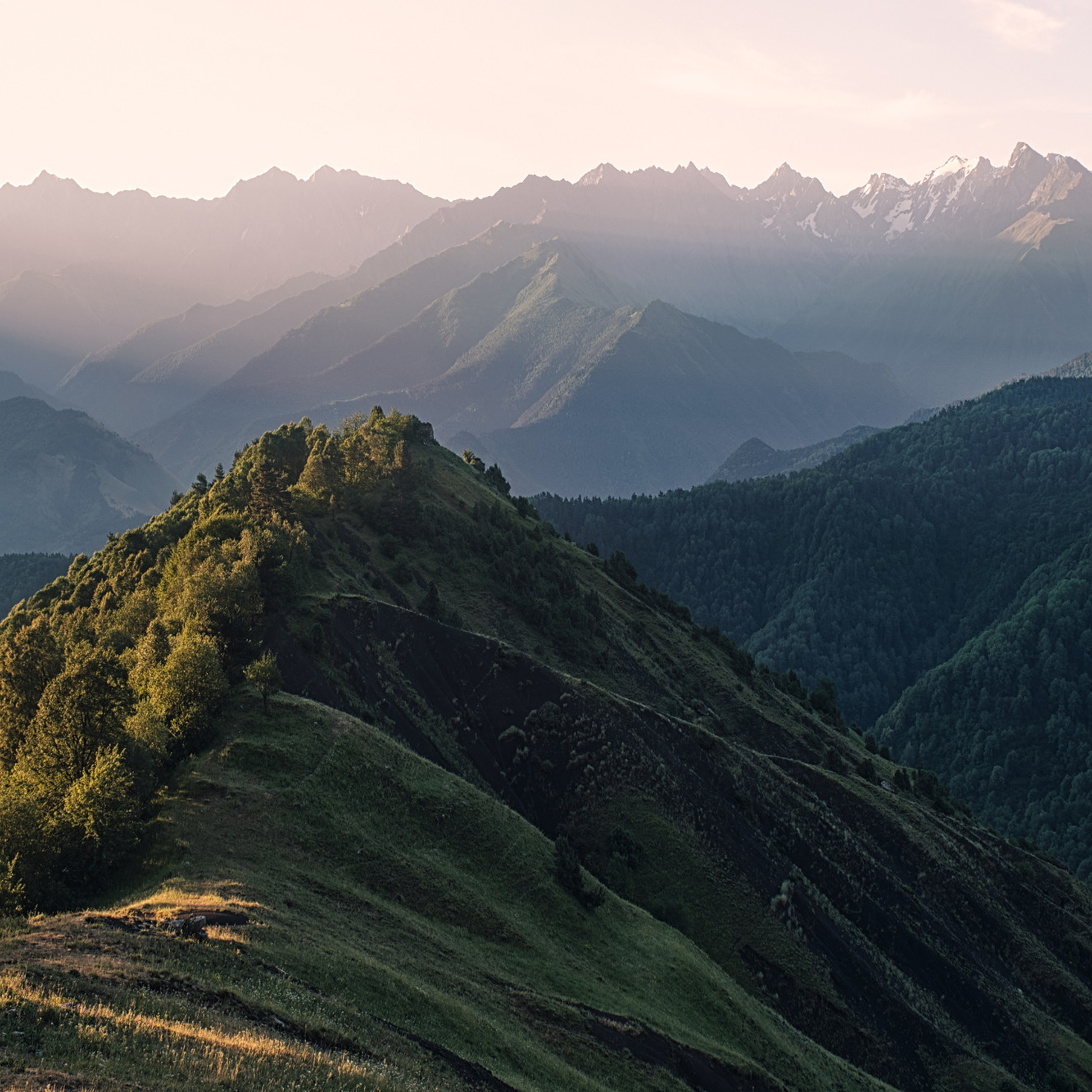 Фототур «Летний Кавказ 26.06.2022 — 03.07.2022». Фотограф Константин Шамин