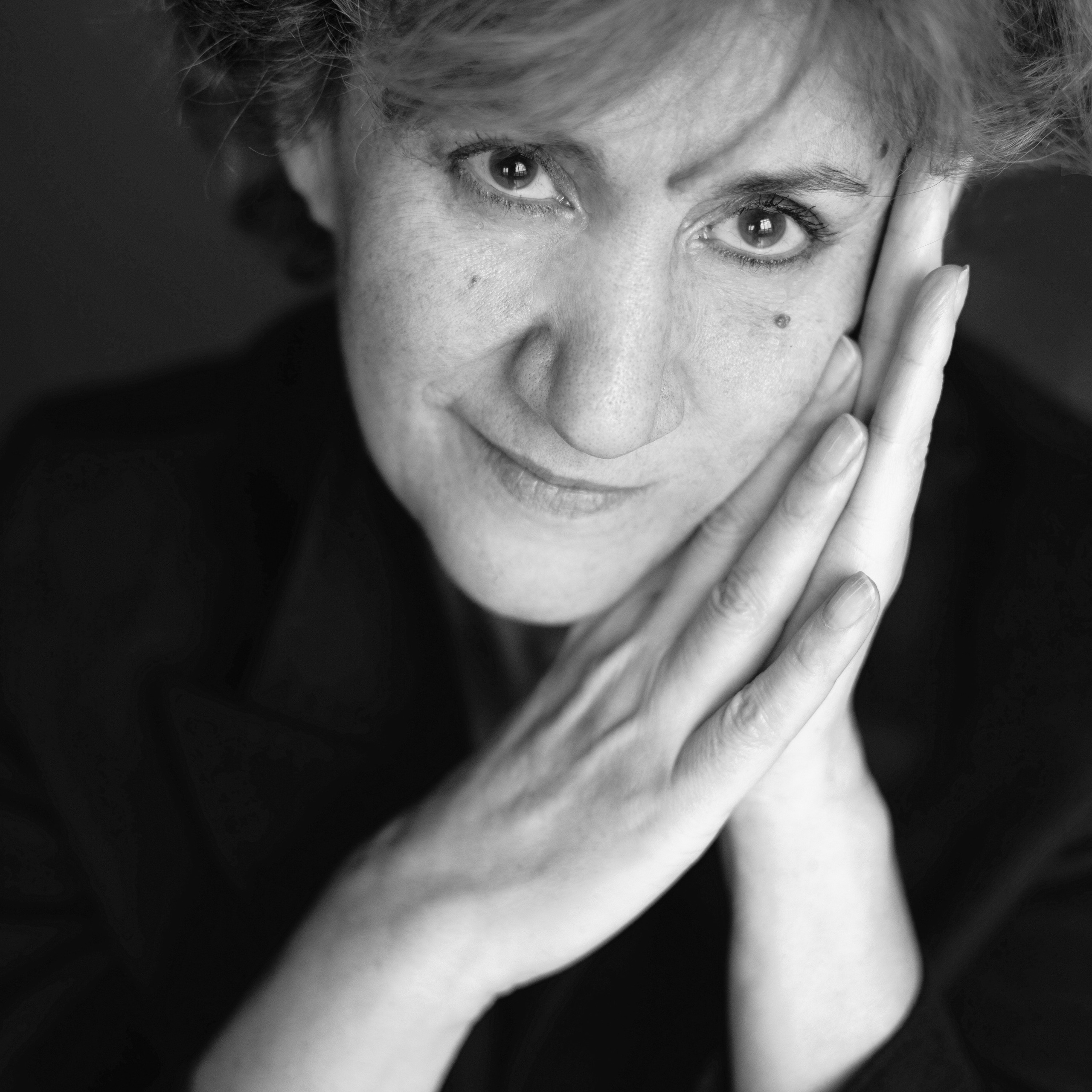 Драматический чб портрет. Фотограф-портретист в Москве