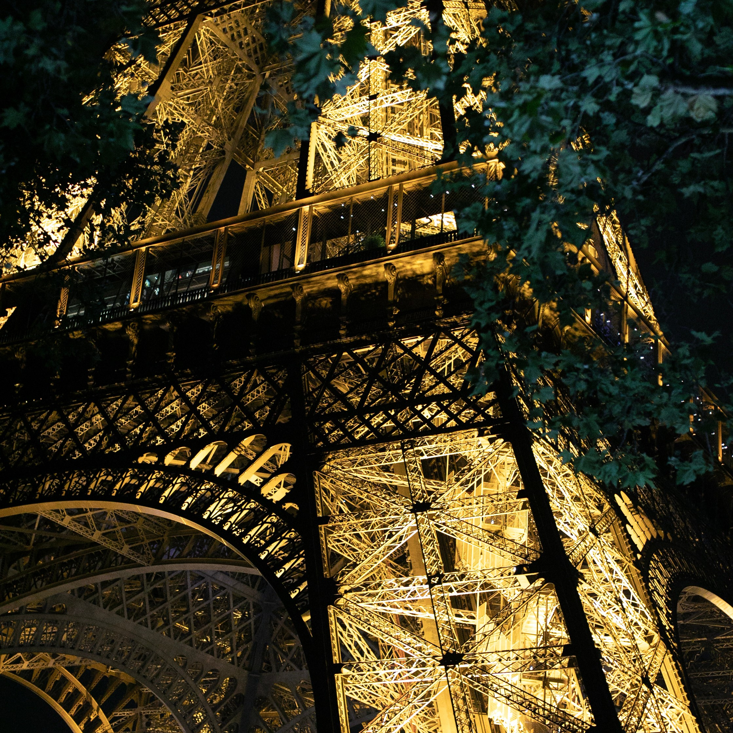 Франция'24: Париж-Жеверни-Руан-Этрета-Онфлер. Фотограф-портретист в Москве