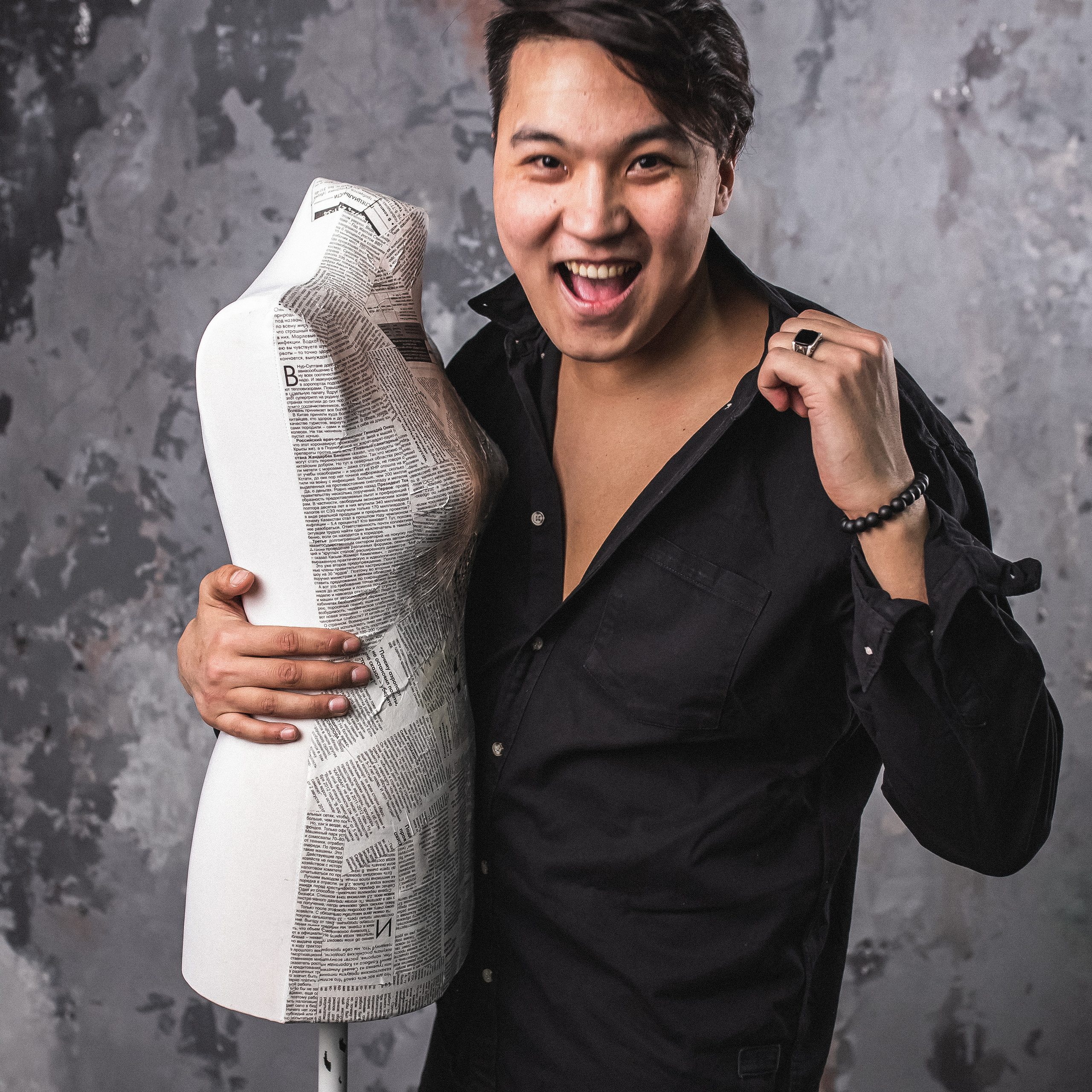 Бизнес портрет Алматы Фотосессия в студии