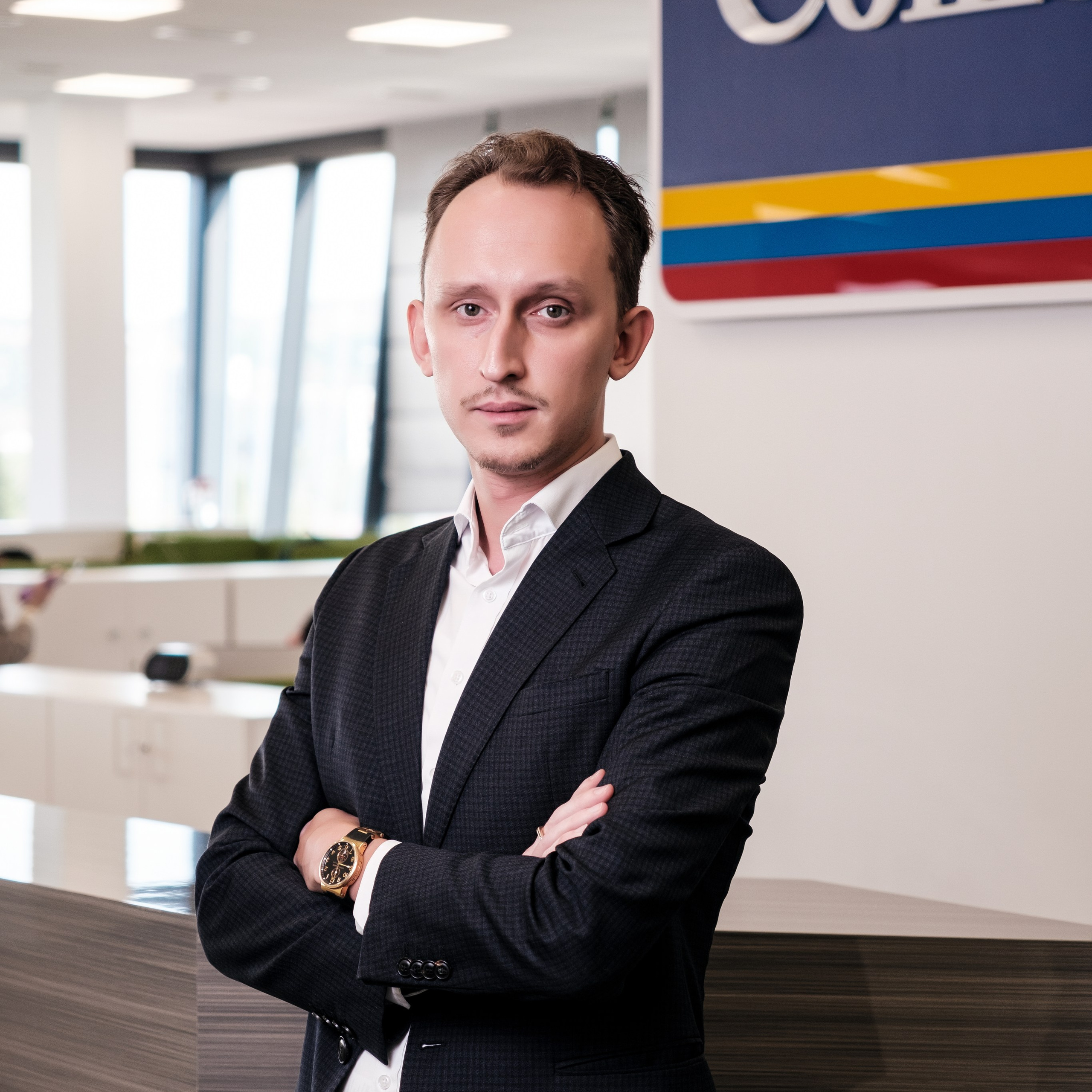 Бизнес портрет Алматы Фотосессия в студии