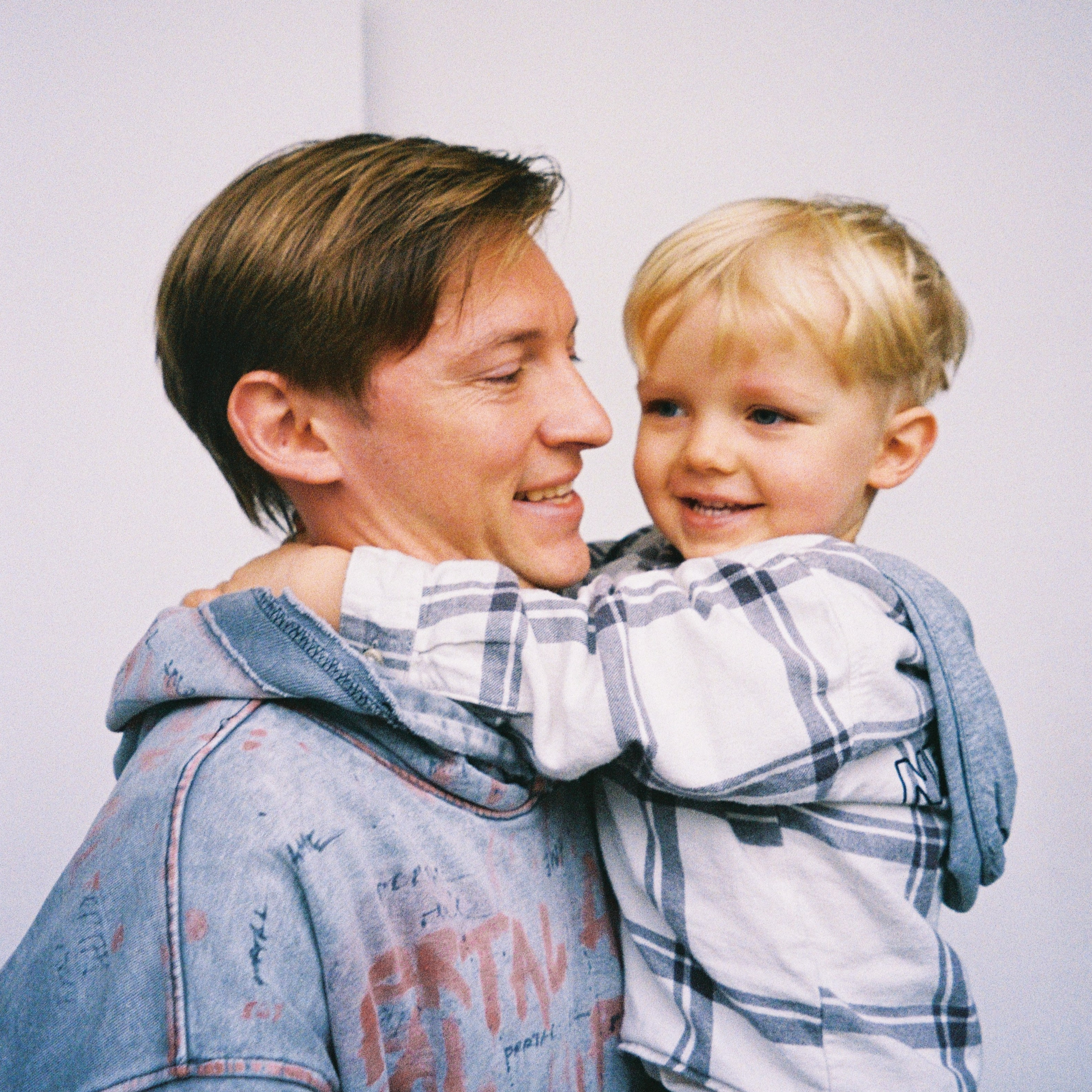 Мир 35 мм пленки: Полное руководство по выбору для портретной съемки. Пленочный фотограф в Санкт-Петербурге Ксения Давыдова