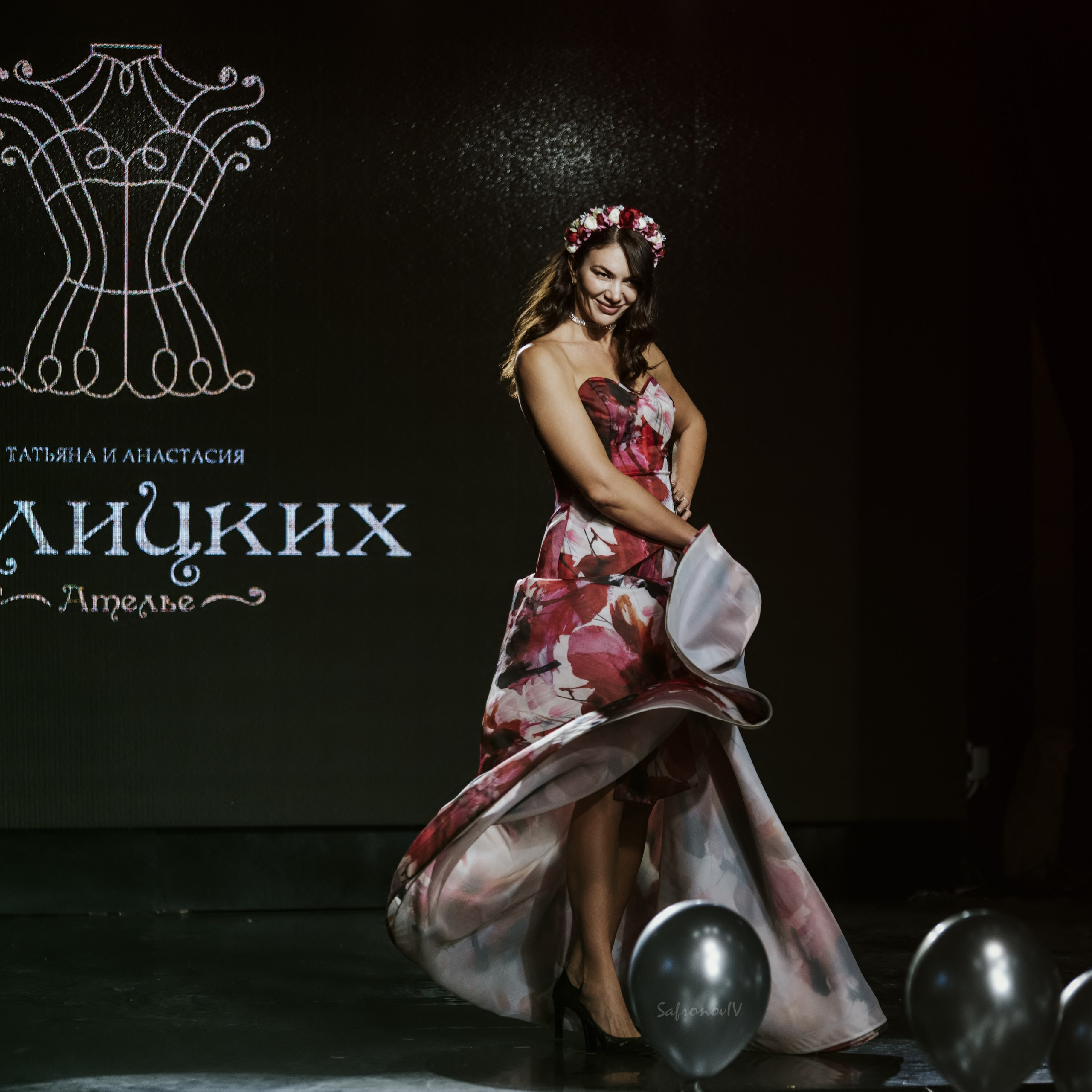 Модель на показе мод