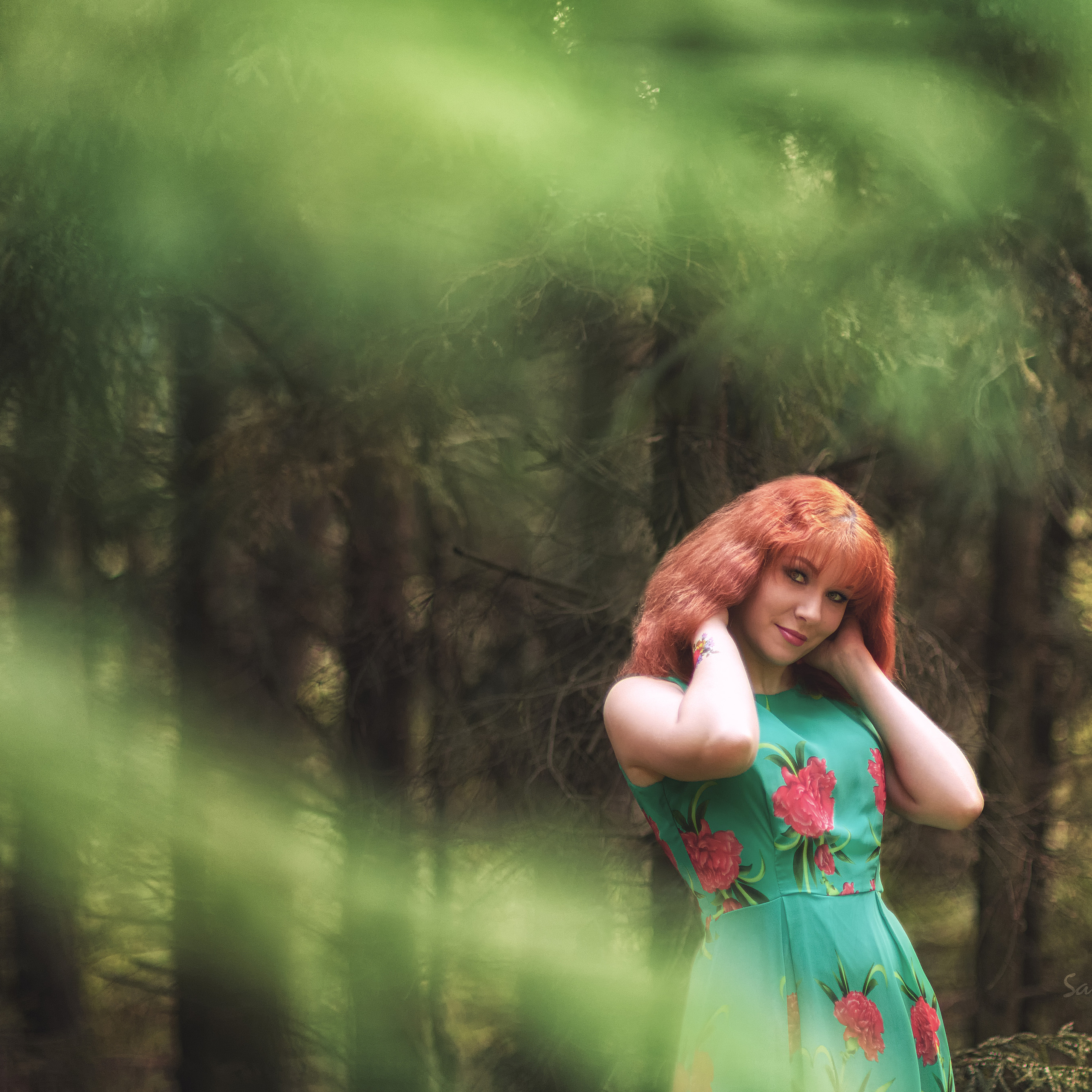 Художественная фотосессия в лесу