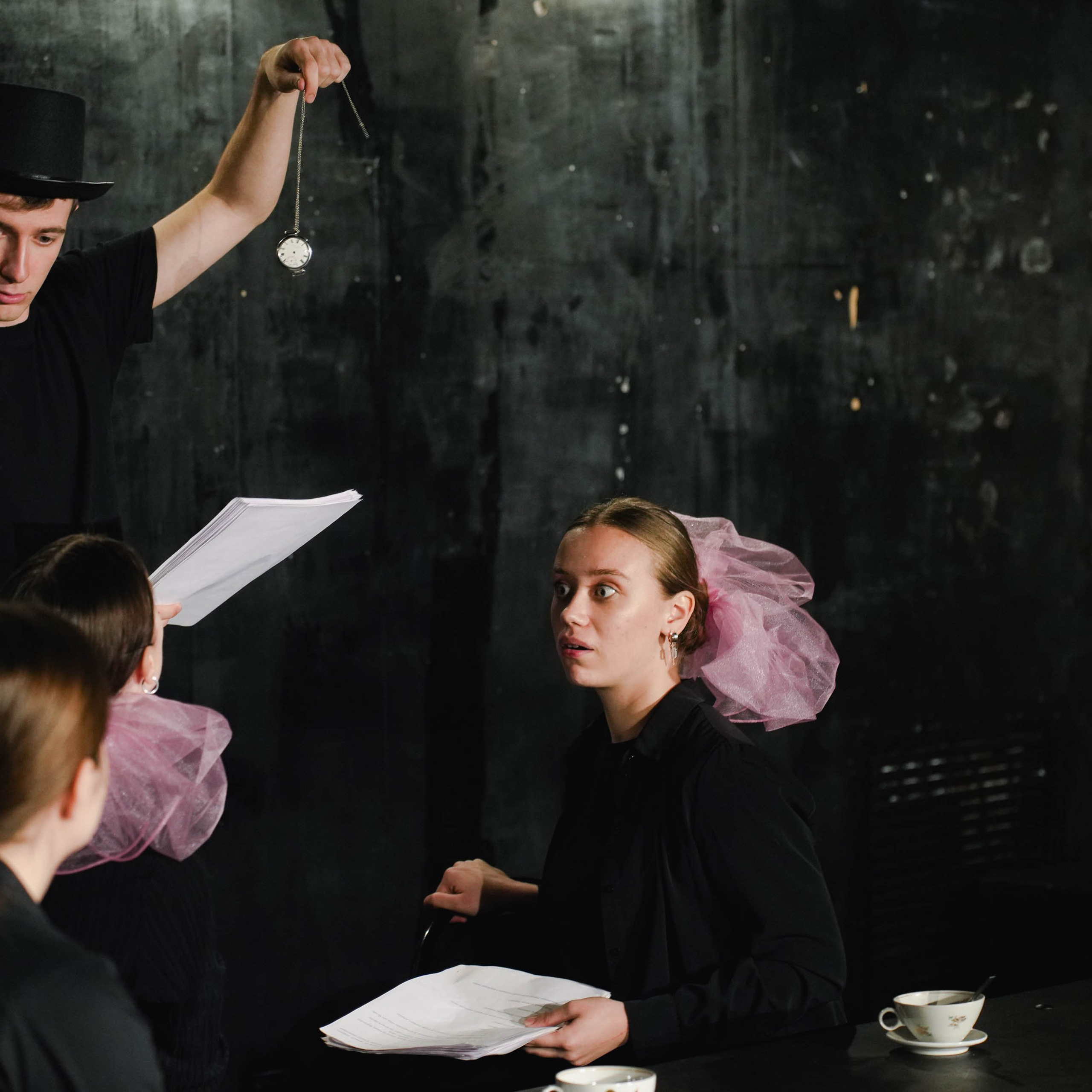 Читка пьесы Марии Огневой «ЗА БЕЛЫМ КРОЛИКОМ». Спортивный и репортажный фотограф в Иваново Сергей Силкин