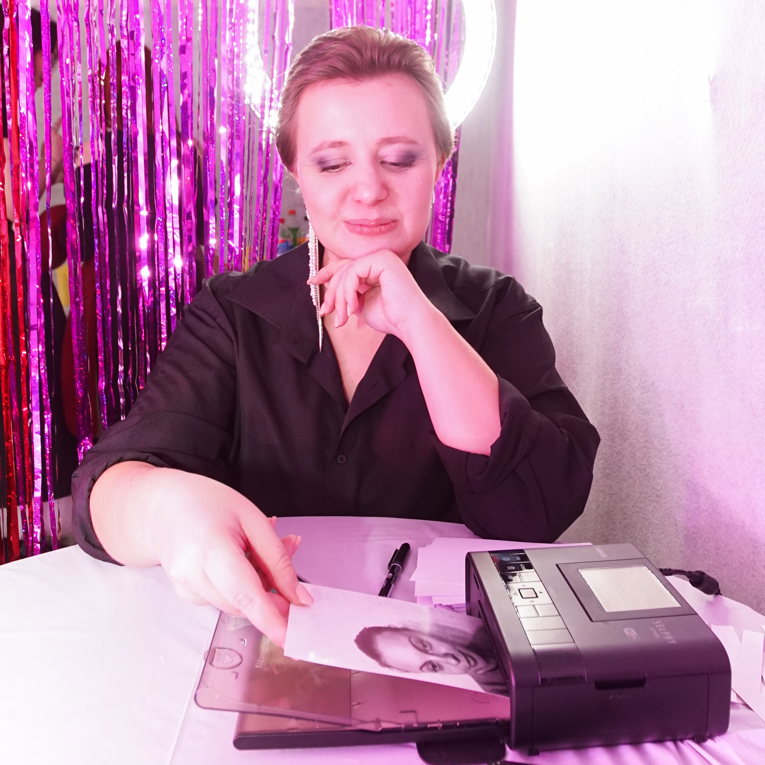 Выставка «Фенилэтиламин+эндорфины+окситоцин». Козлова Екатерина. Междисциплинарная визуальная художница