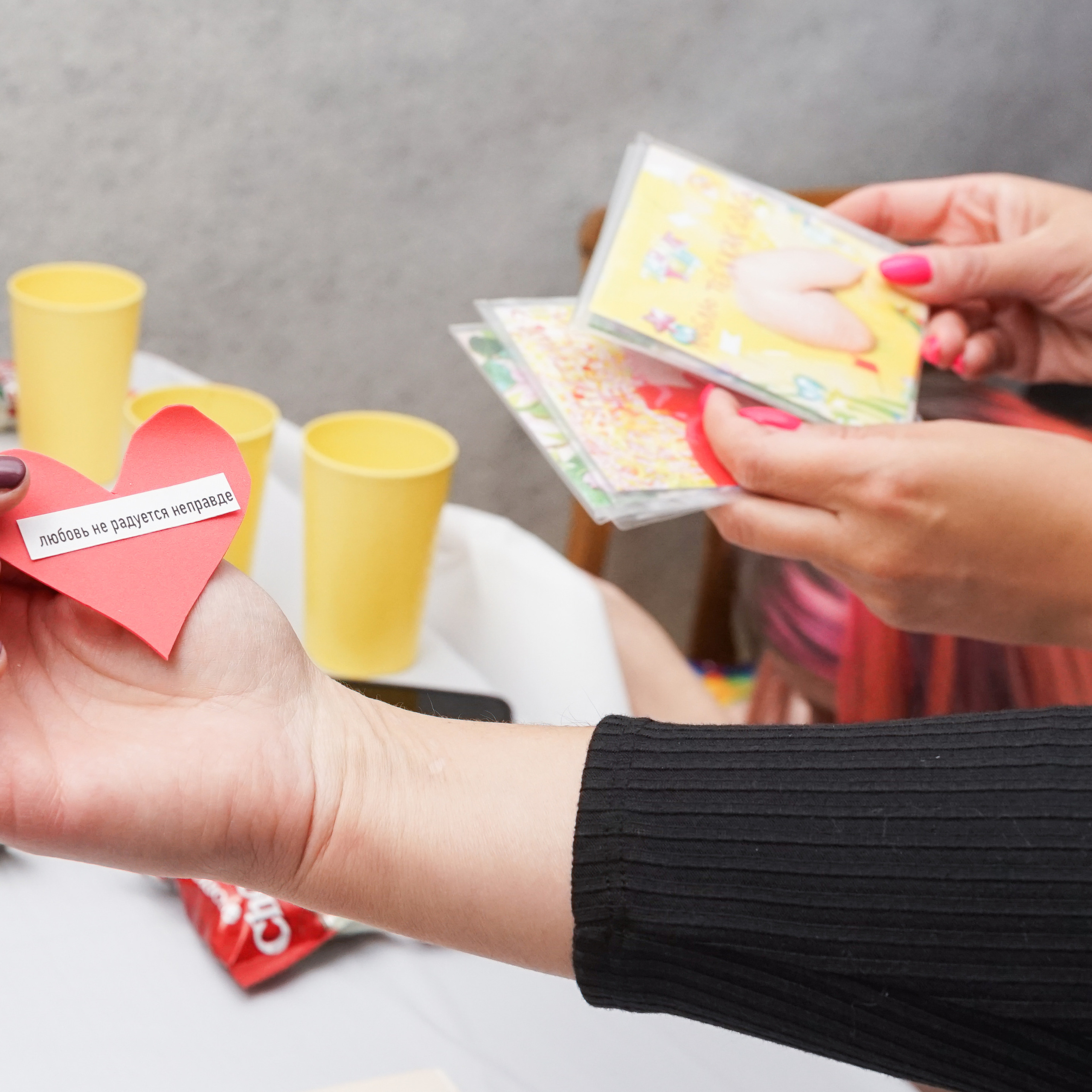 Выставка «Фенилэтиламин+эндорфины+окситоцин». Козлова Екатерина. Междисциплинарная визуальная художница