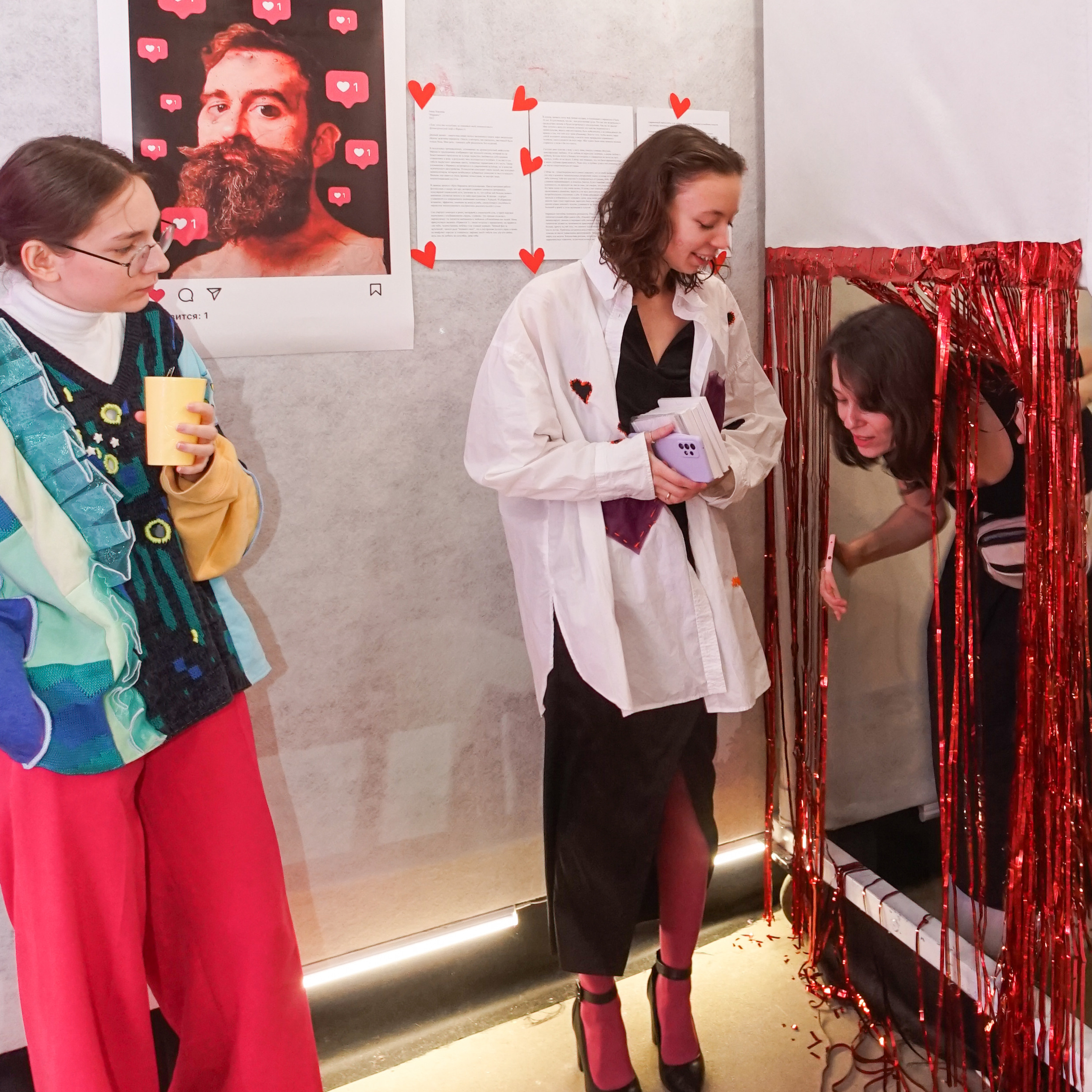 Выставка «Фенилэтиламин+эндорфины+окситоцин». Козлова Екатерина. Междисциплинарная визуальная художница